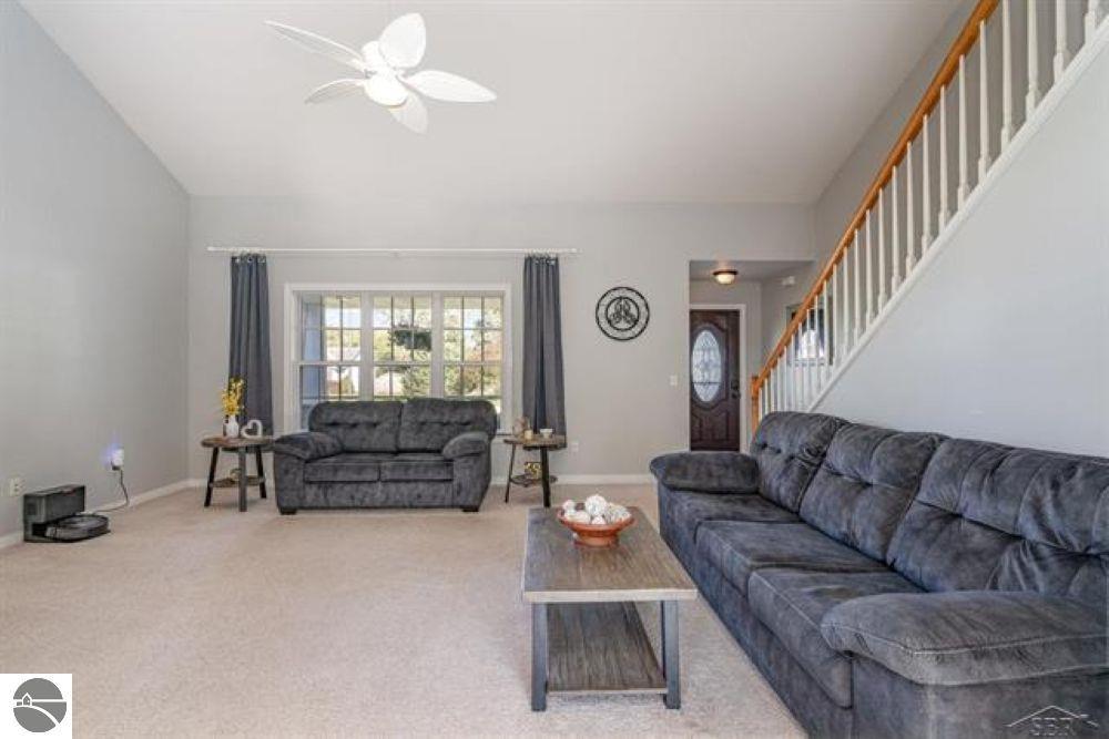 1198 Woodfield Trail, Hemlock, MI 48626 — Photo 5