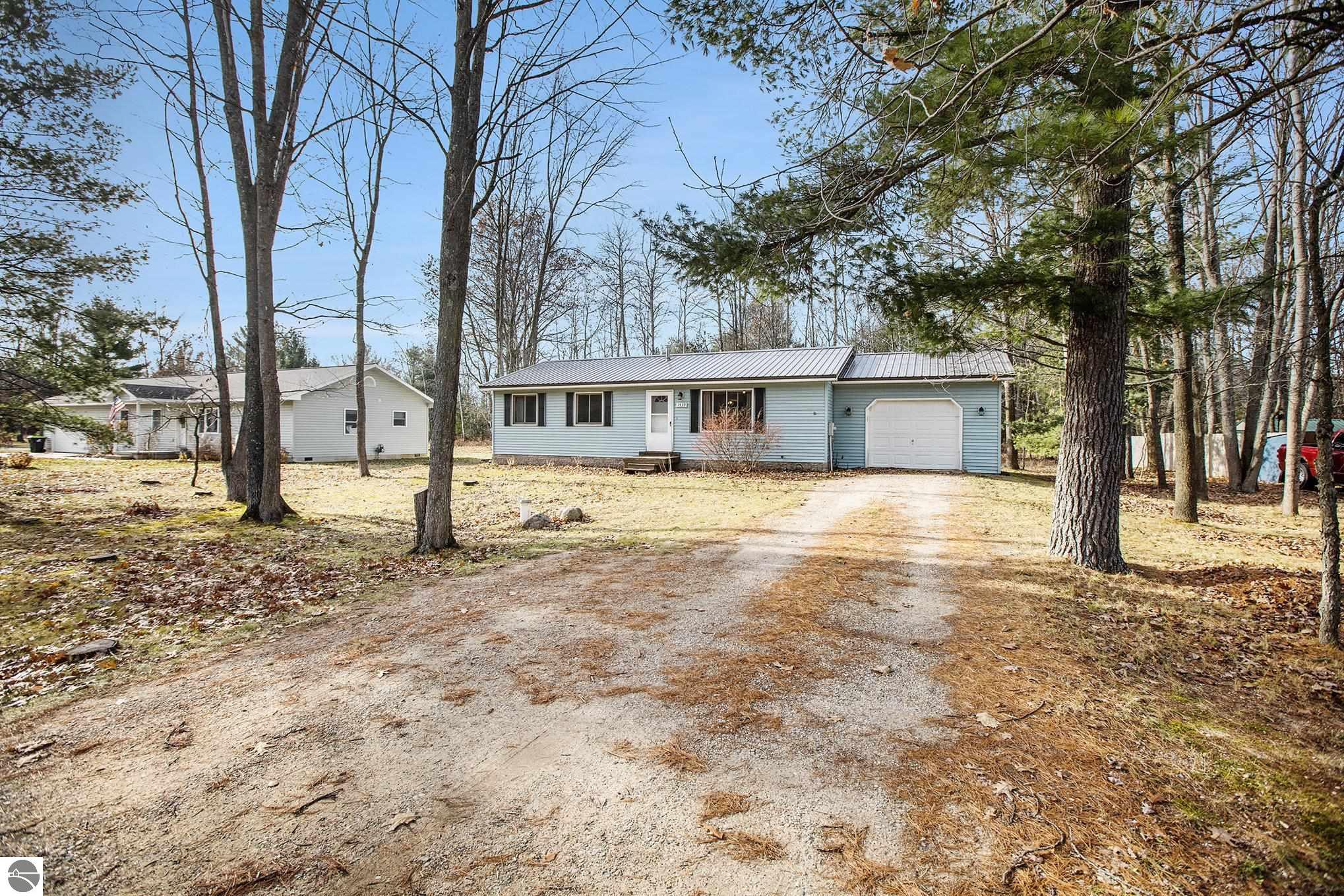 1539 NE Katinka Drive, Kalkaska, MI 49646 — Photo 2