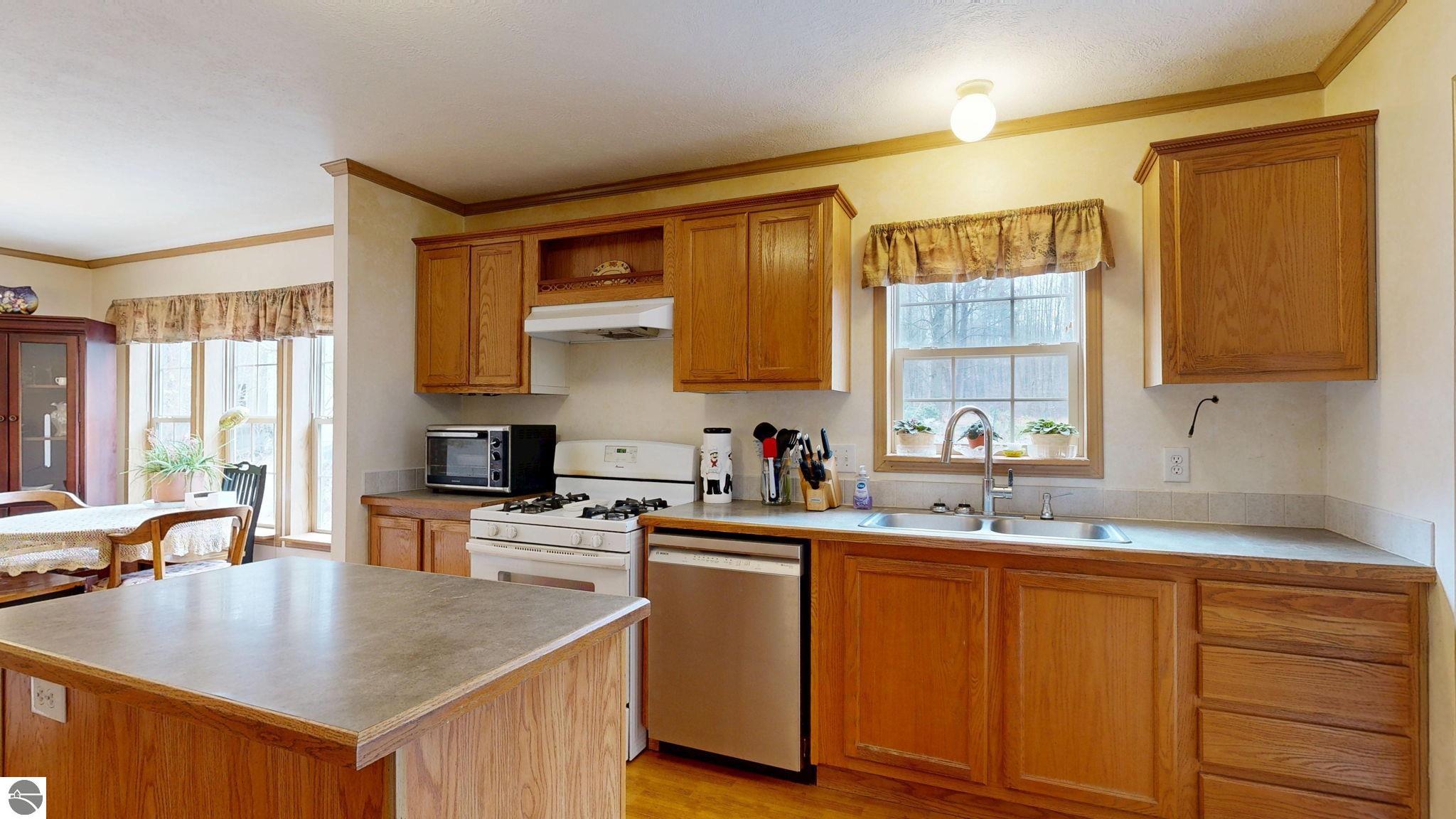 6524 E Edgar Road, Vestaburg, MI 48891 — Photo 12