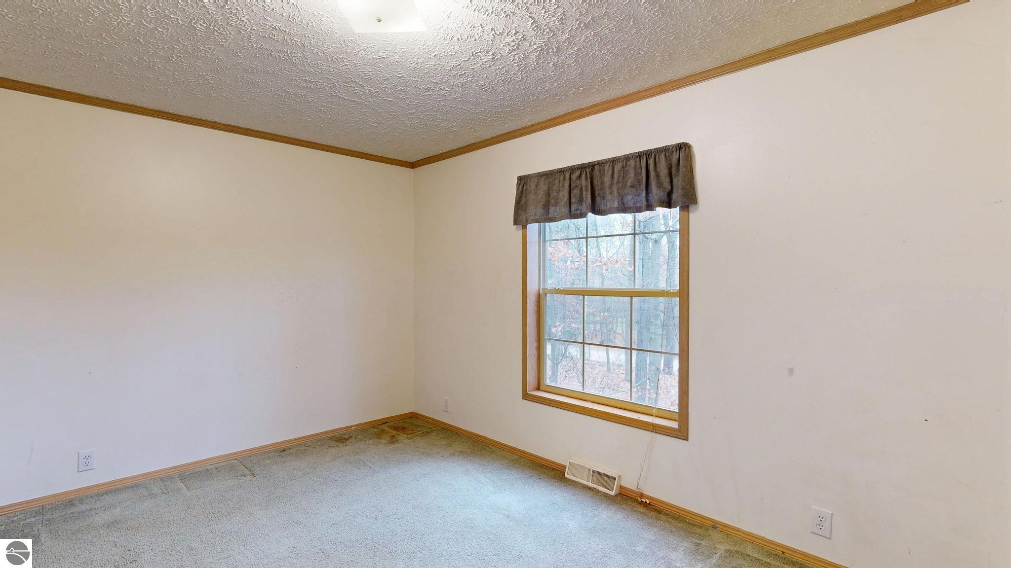 6524 E Edgar Road, Vestaburg, MI 48891 — Photo 16