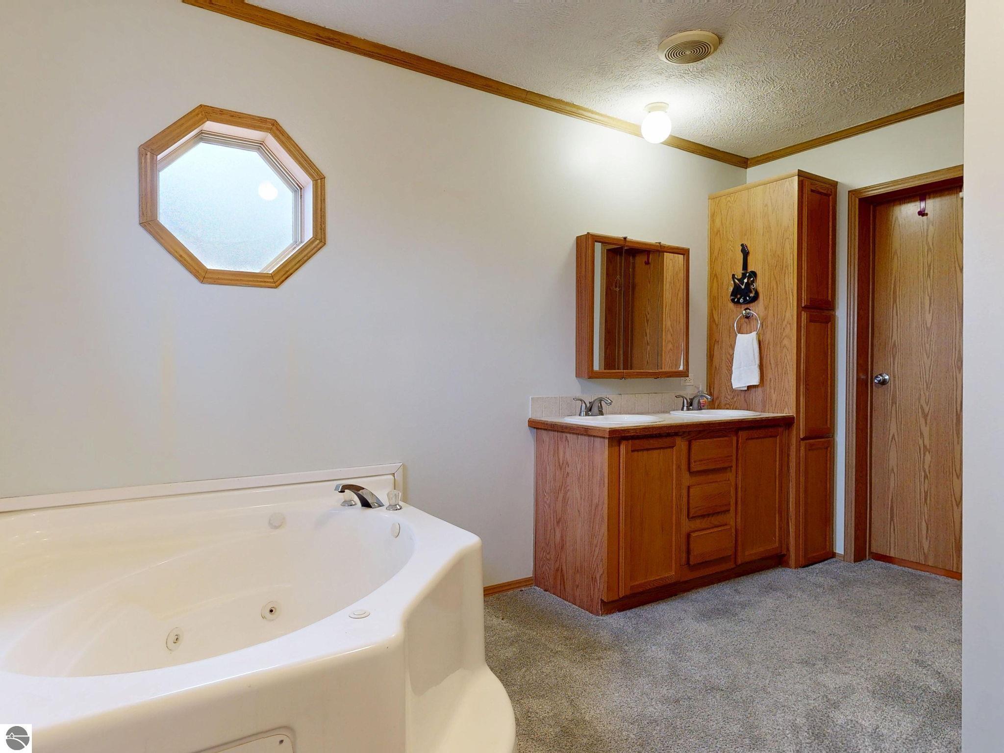 6524 E Edgar Road, Vestaburg, MI 48891 — Photo 21