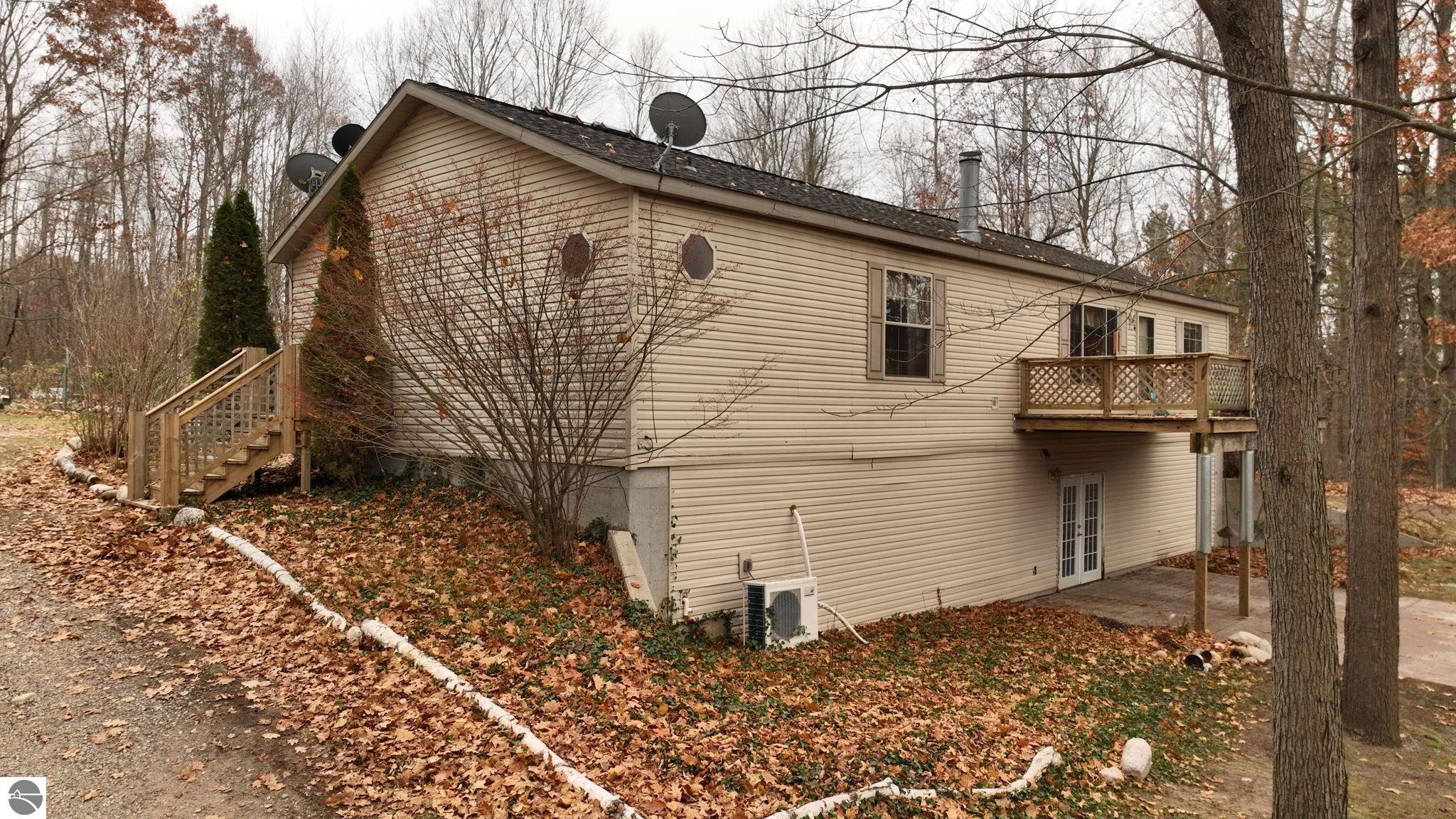 6524 E Edgar Road, Vestaburg, MI 48891 — Photo 32