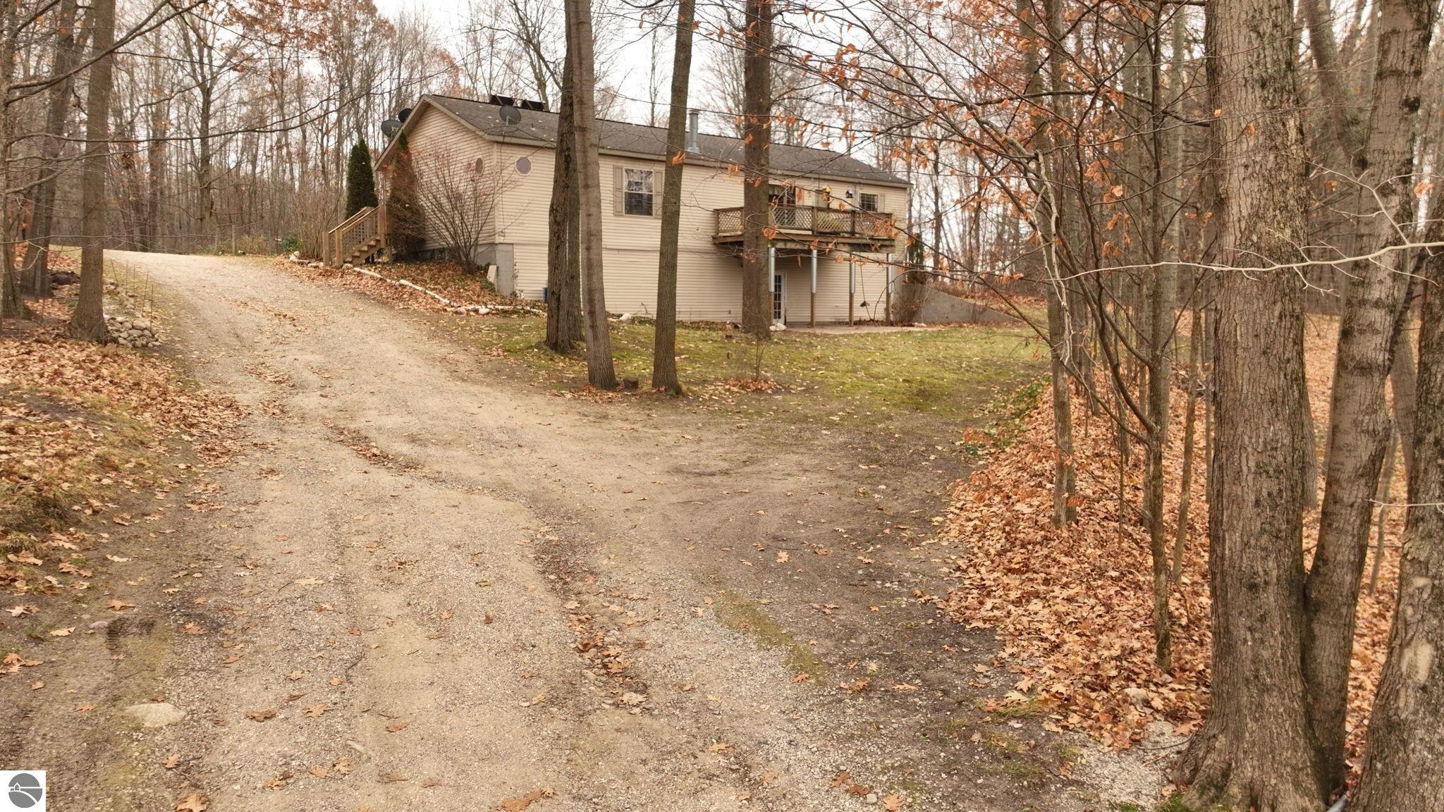 6524 E Edgar Road, Vestaburg, MI 48891 — Photo 34