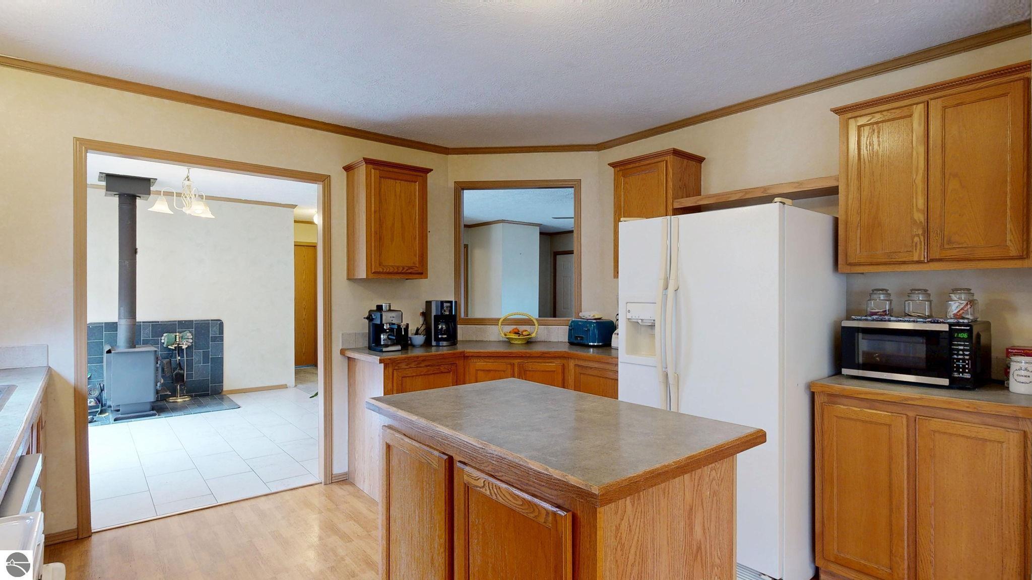 6524 E Edgar Road, Vestaburg, MI 48891 — Photo 10
