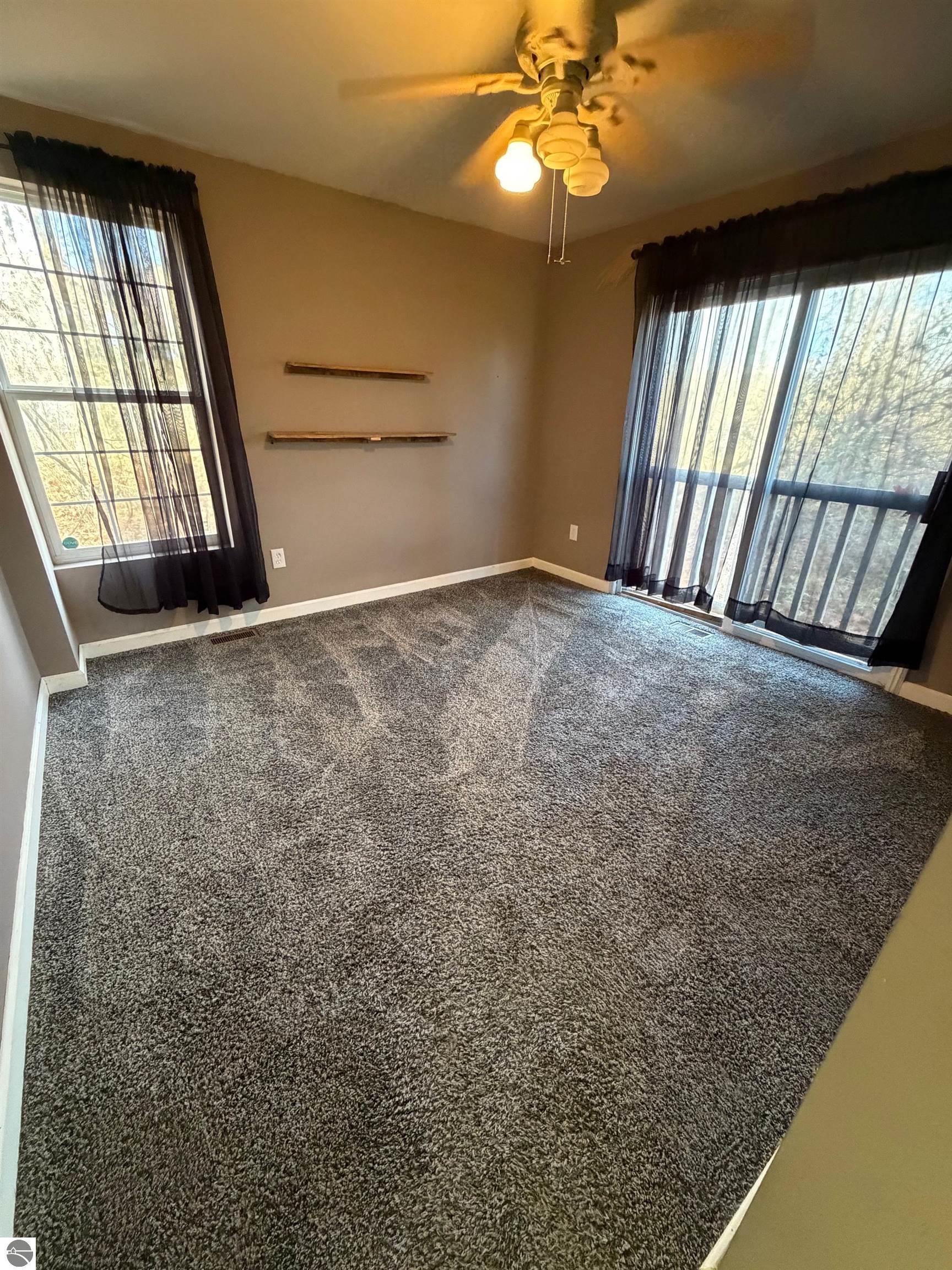 1040 Cordoba, Lake Isabella, MI 48893 — Photo 4
