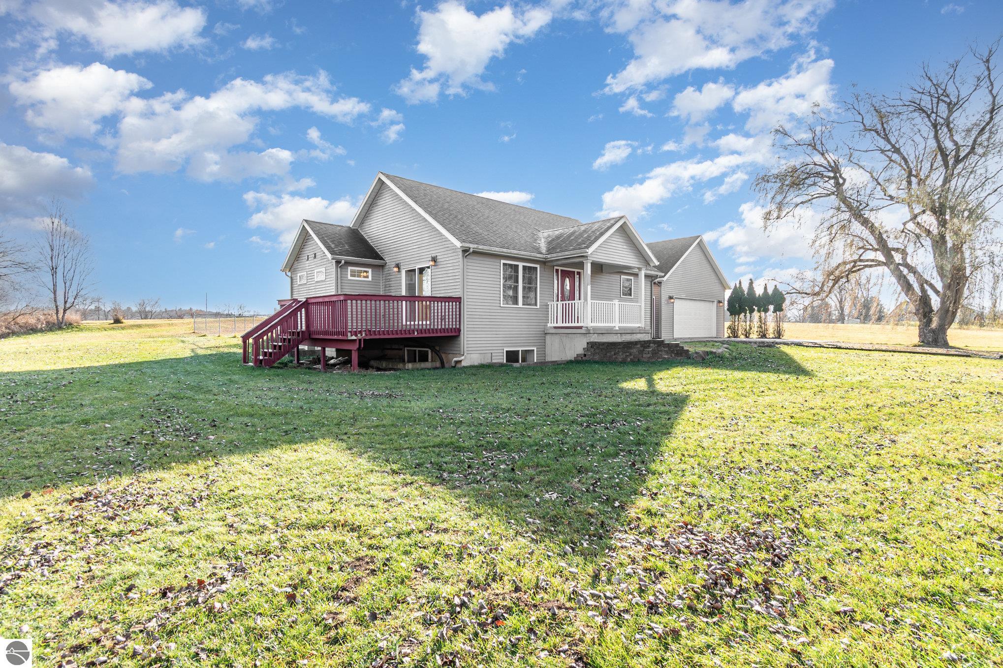 2150 N Douglas Road, Riverdale, MI 48877 — Photo 3