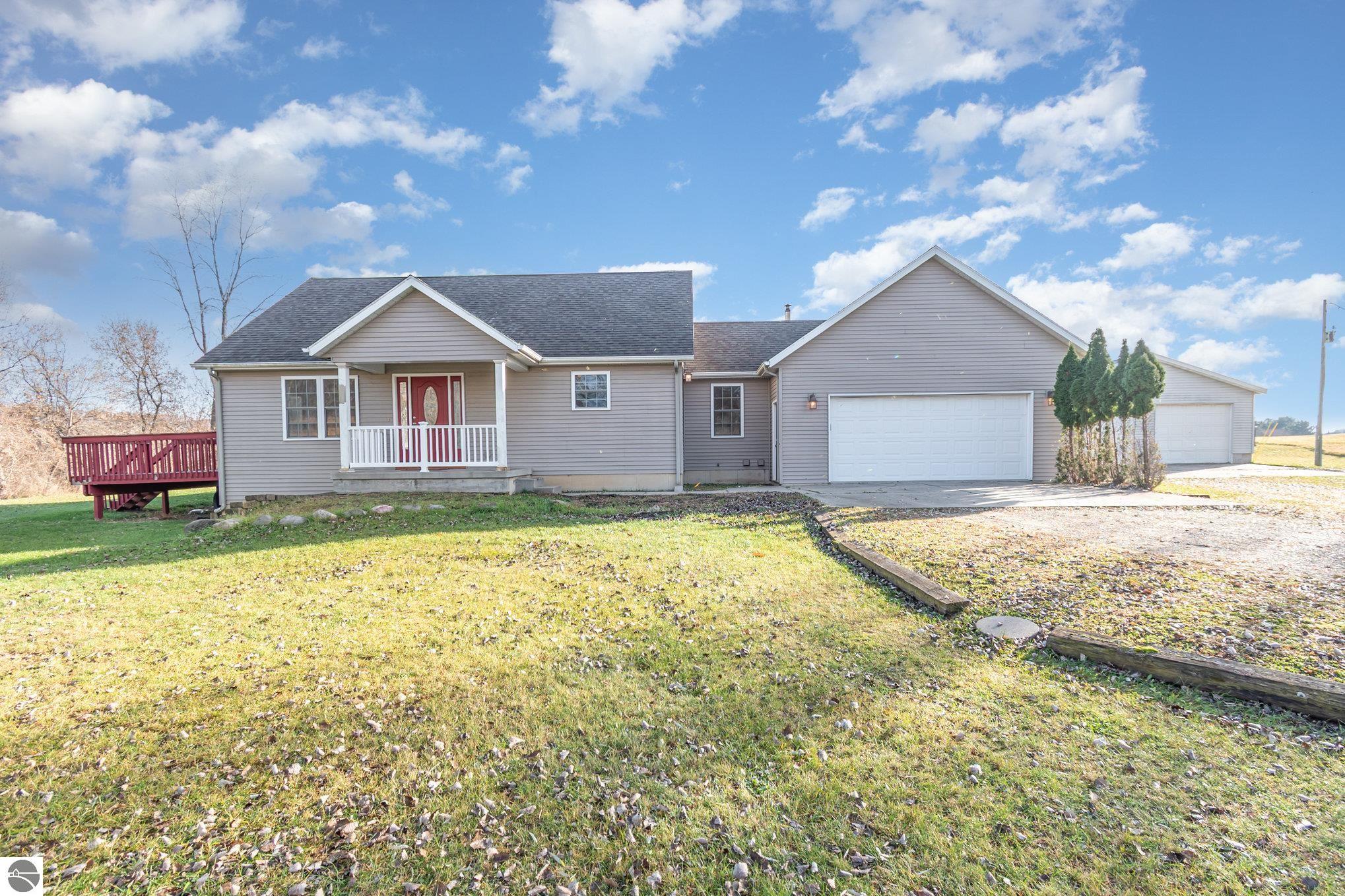 2150 N Douglas Road, Riverdale, MI 48877 — Photo 30