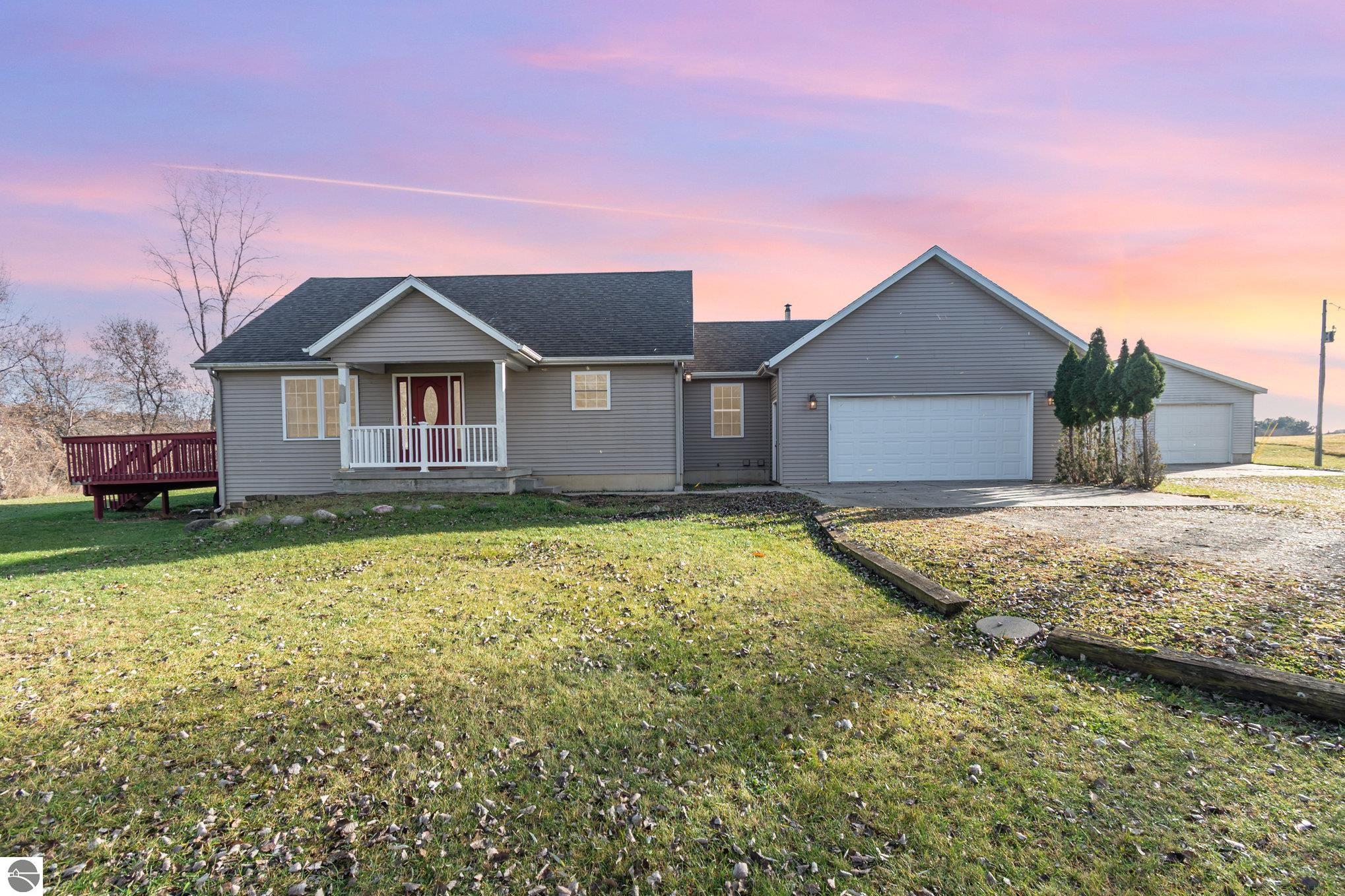 2150 N Douglas Road, Riverdale, MI 48877 — Photo 32