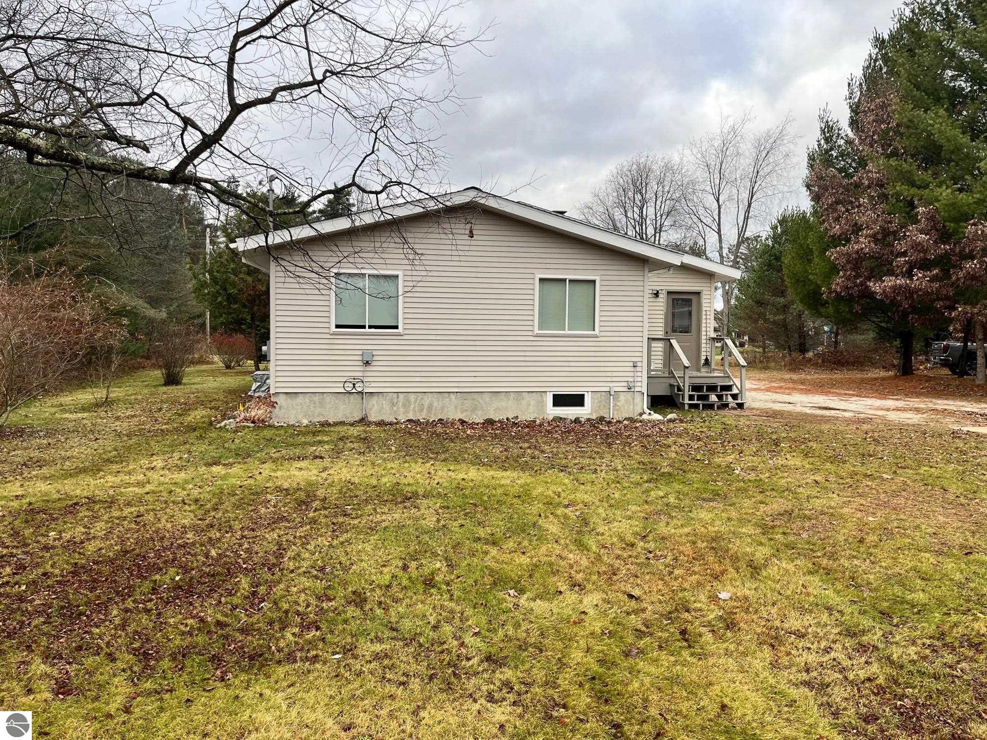 9458 Johnson Road, Kaleva, MI 49645 — Photo 5