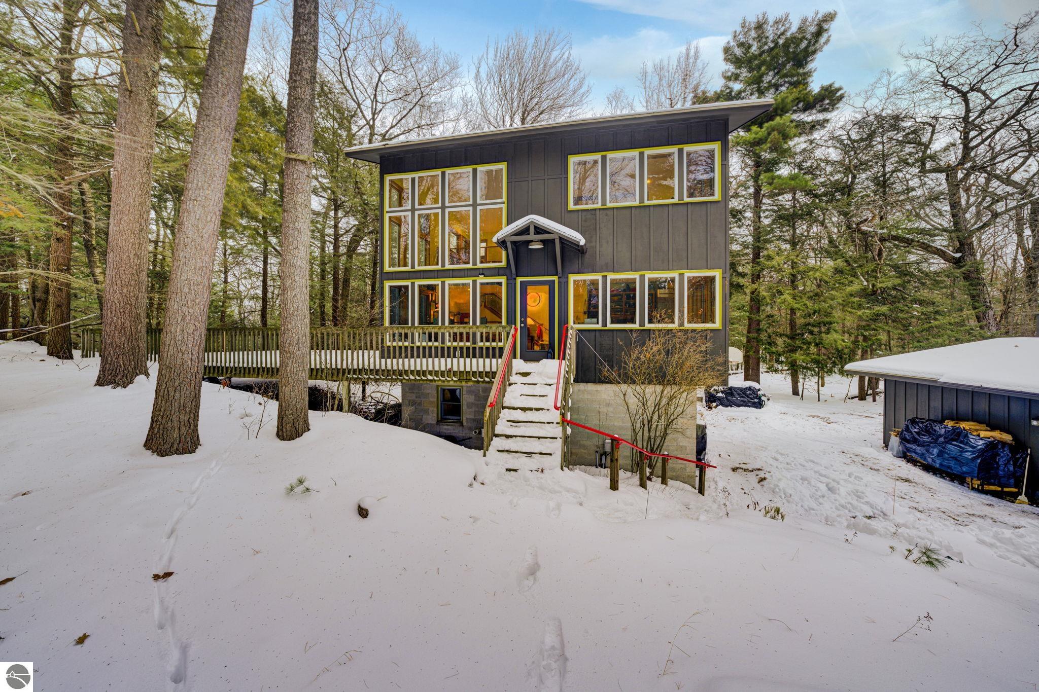 Click to enlarge photo