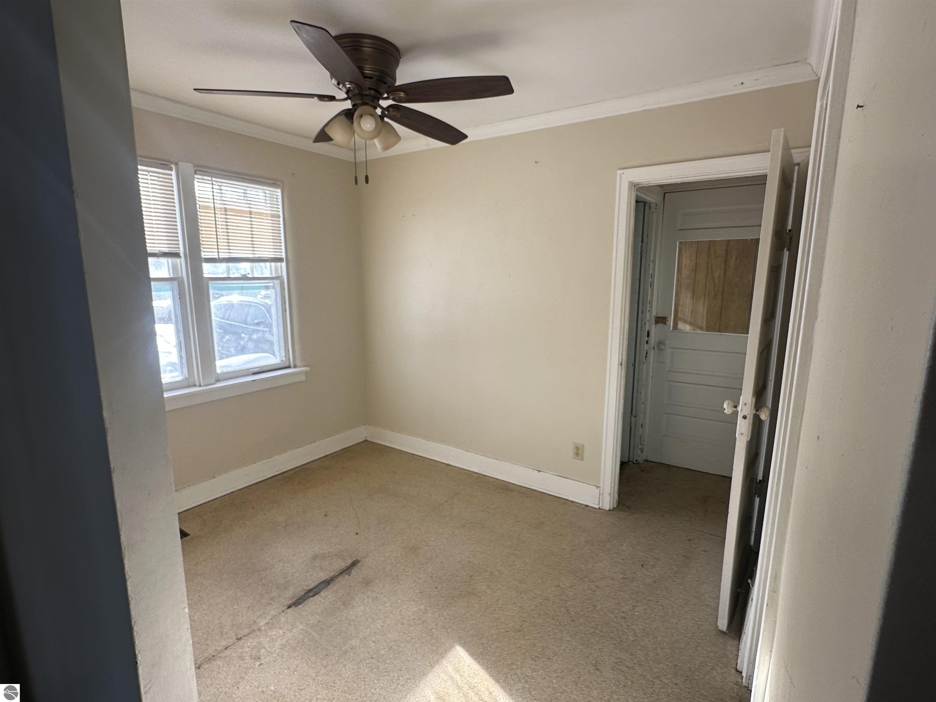 110 W State Street, Clare, MI 48617 — Photo 12