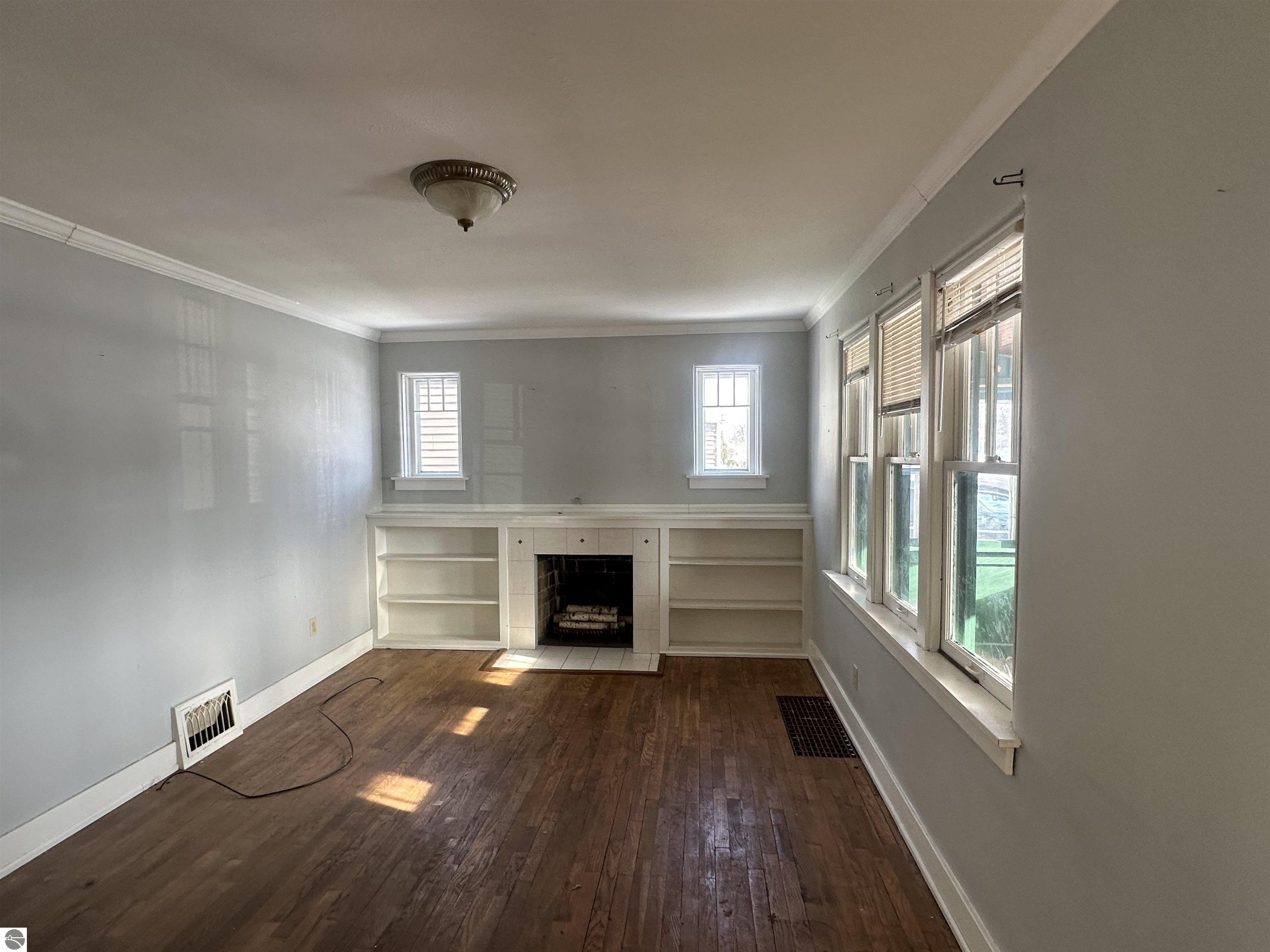 110 W State Street, Clare, MI 48617 — Photo 9