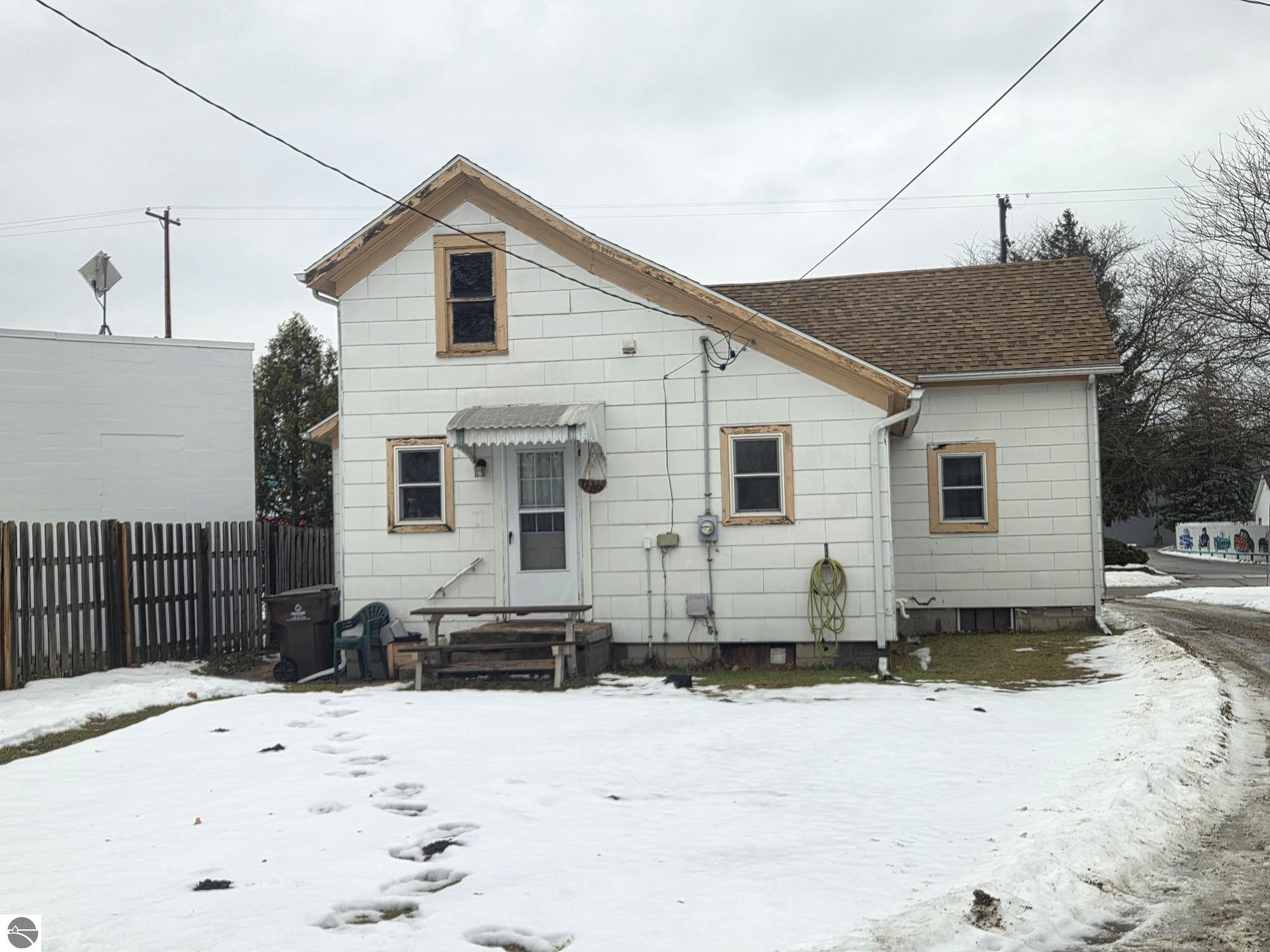 Click to enlarge photo