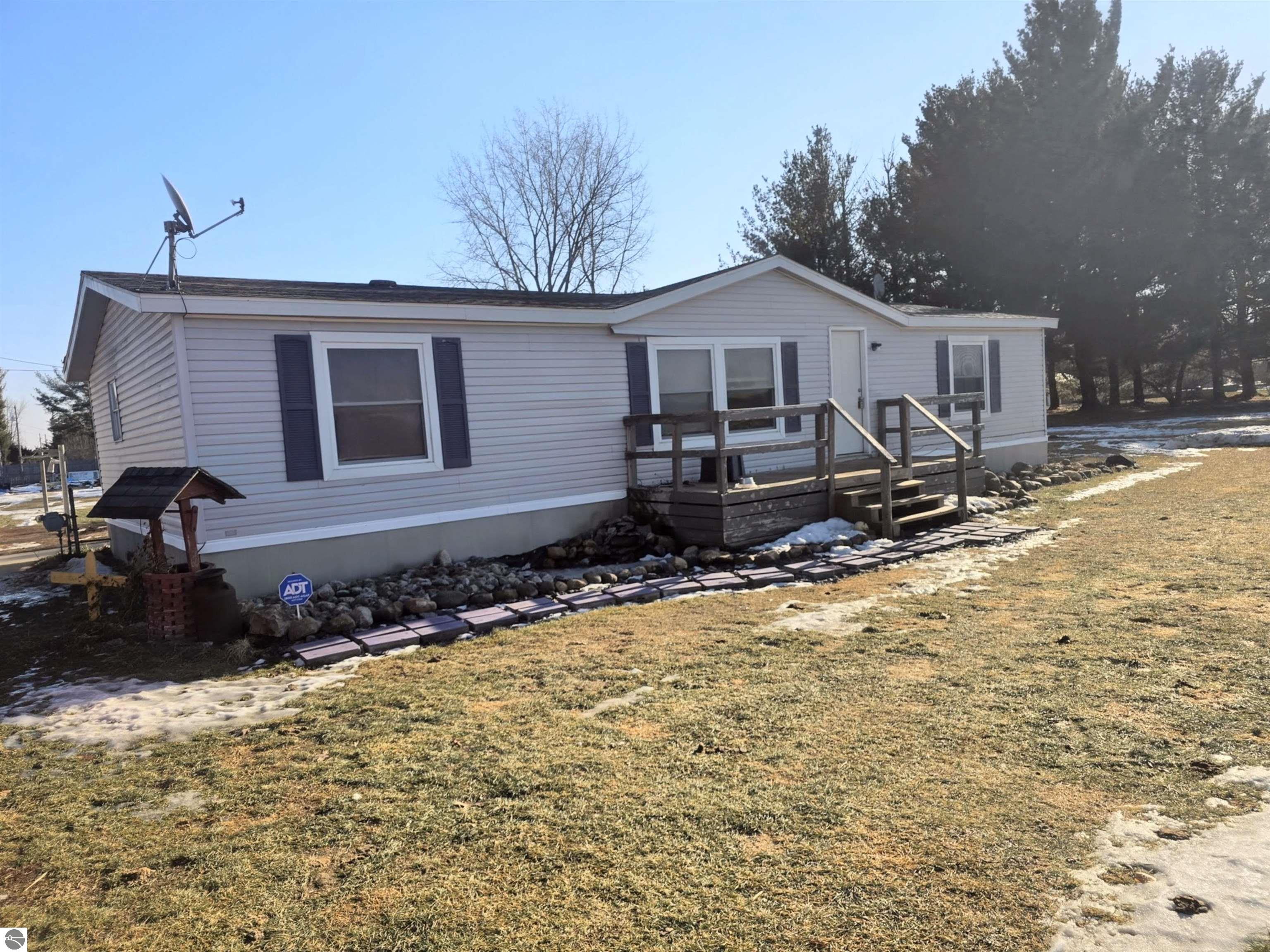 3990 N Ferris Road, Riverdale, MI 48877 — front exterior
