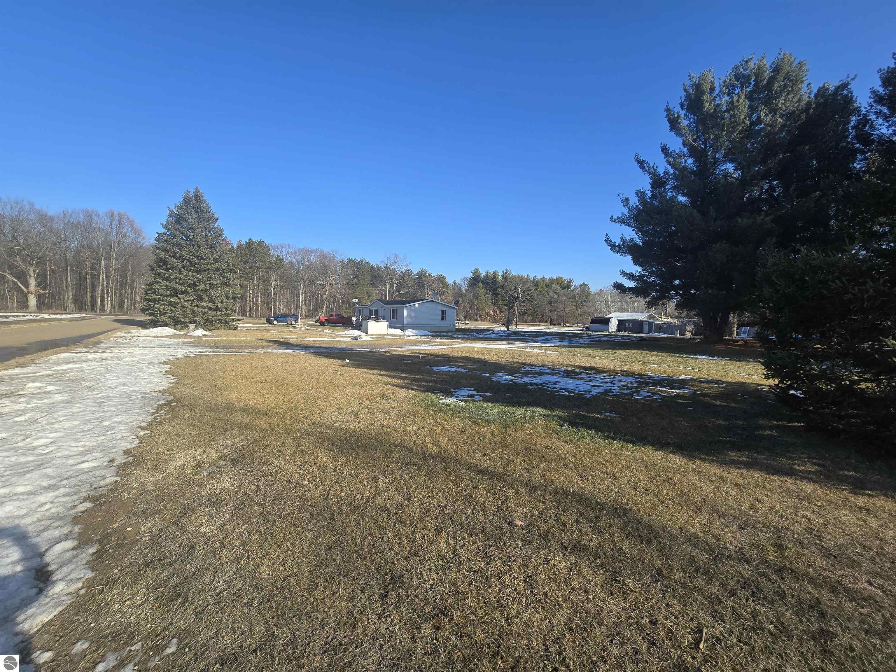 3990 N Ferris Road, Riverdale, MI 48877 — Photo 3