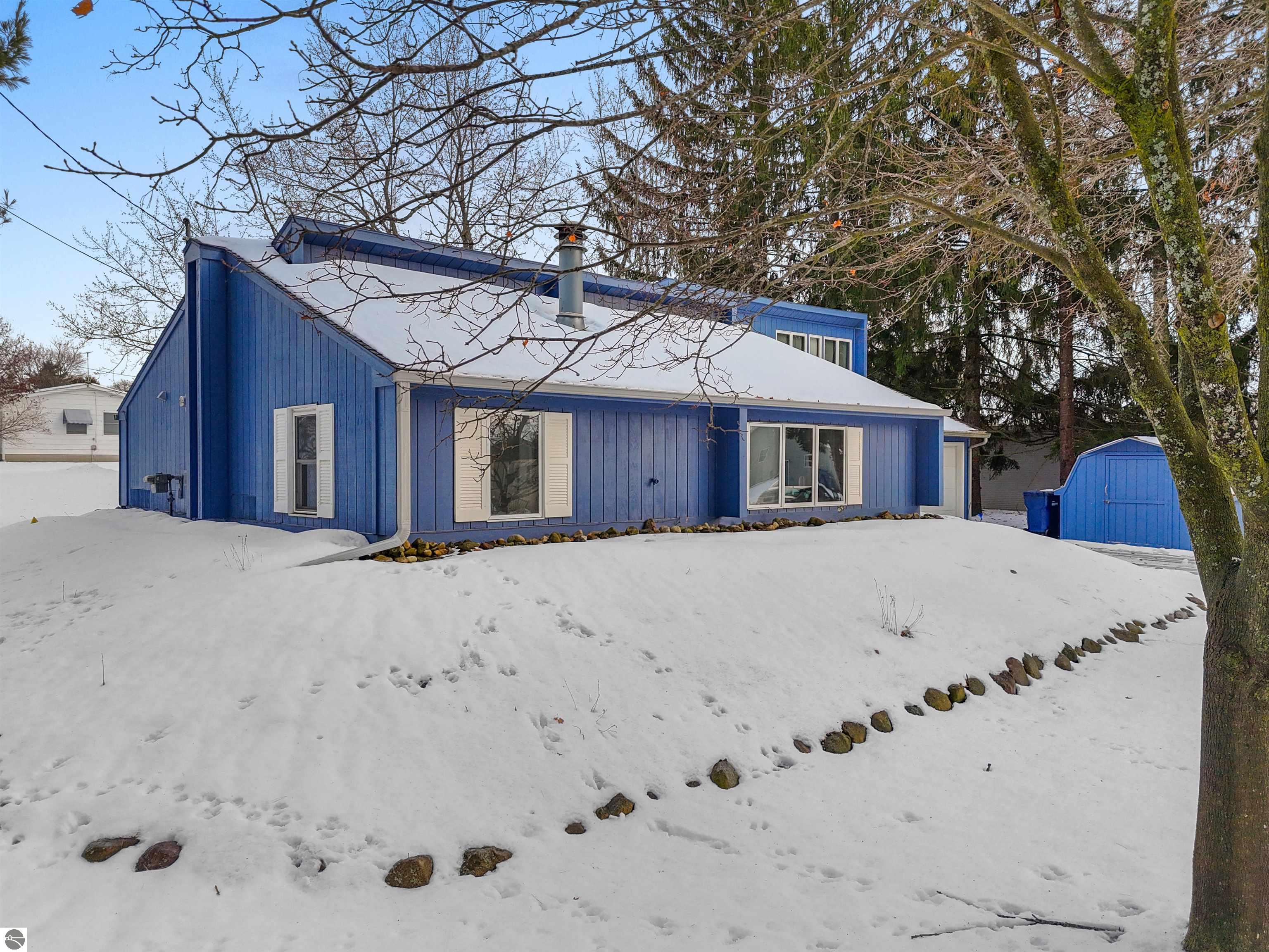 324 N Marion Street, Lake City, MI 49651 — Photo 5