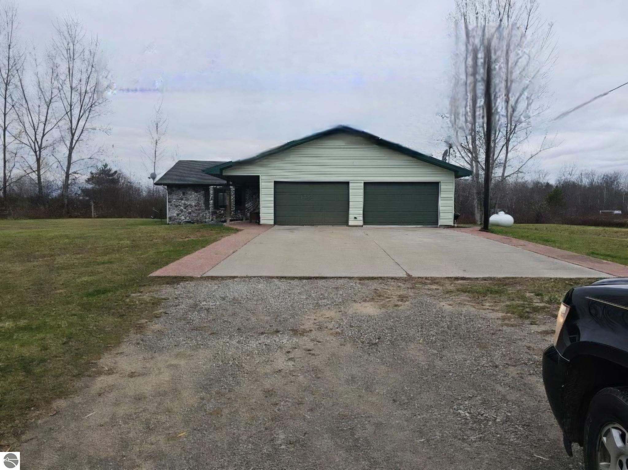1882 S Swenson Road, Au Gres, MI 48703 — front exterior