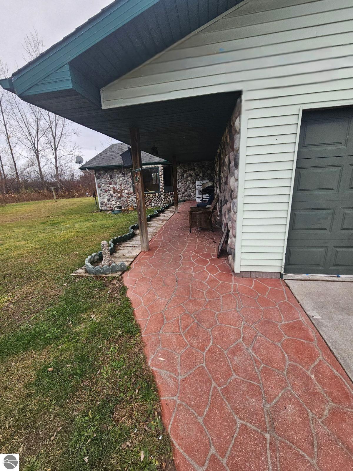 1882 S Swenson Road, Au Gres, MI 48703 — Photo 2