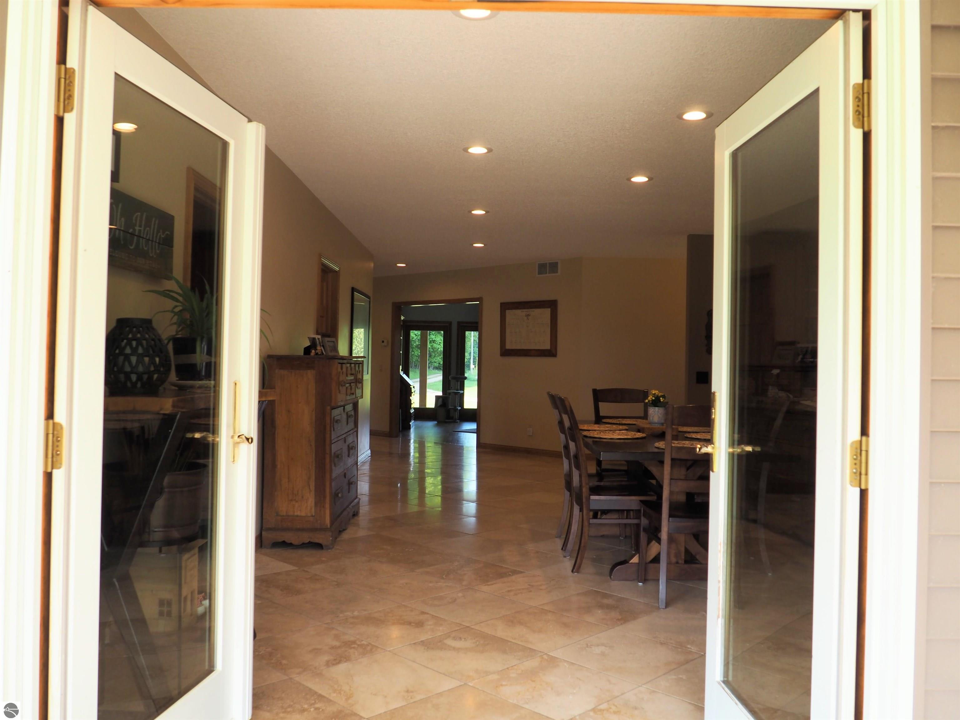 1584 W Chapman Road, MI 48858 — Photo 6