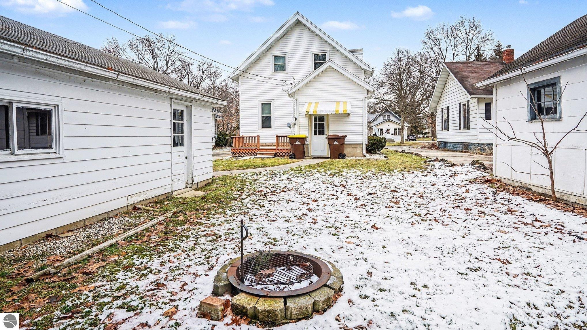 124 S State Street, Alma, MI 48801 — Photo 15