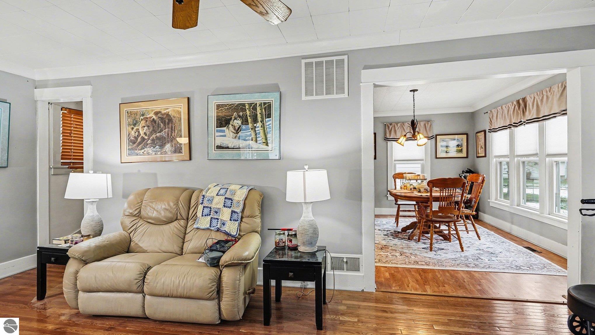 124 S State Street, Alma, MI 48801 — Photo 4