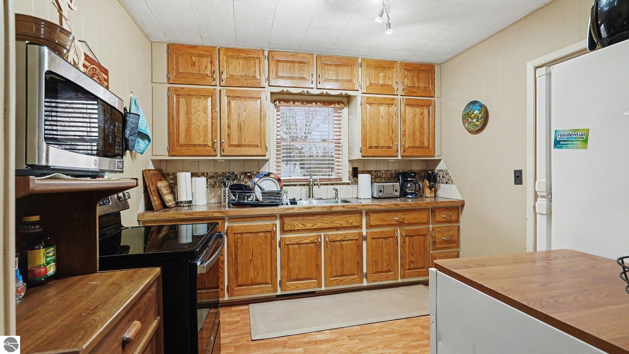 124 S State Street, Alma, MI 48801 — Photo 7