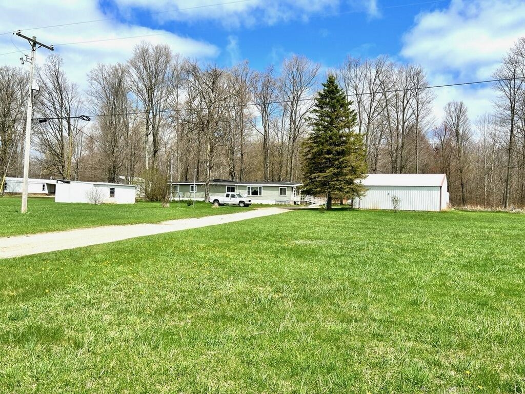 Homes for sale in Holland Township Missaukee, MI | 8815 S Young Rd, Holland Township Missaukee, MI 49632 | MLS# 78080054405