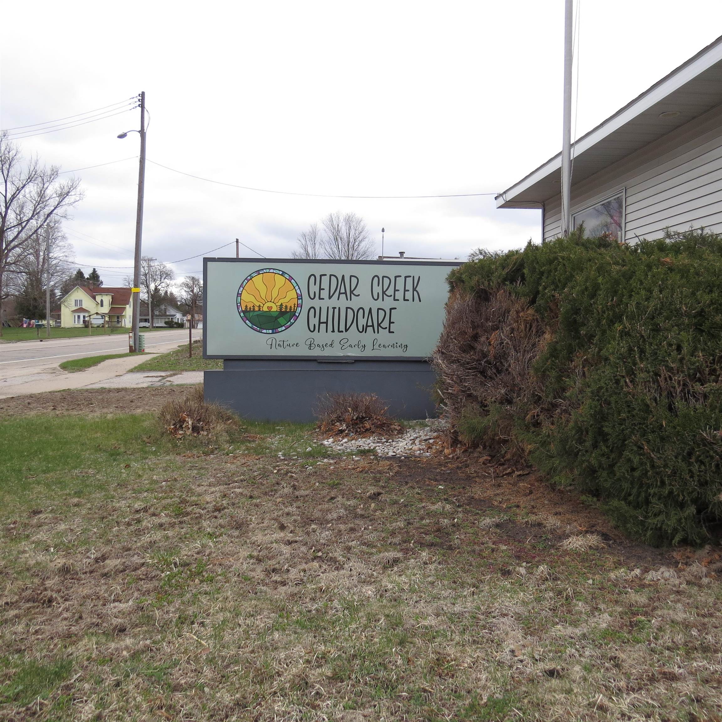 listing main picture