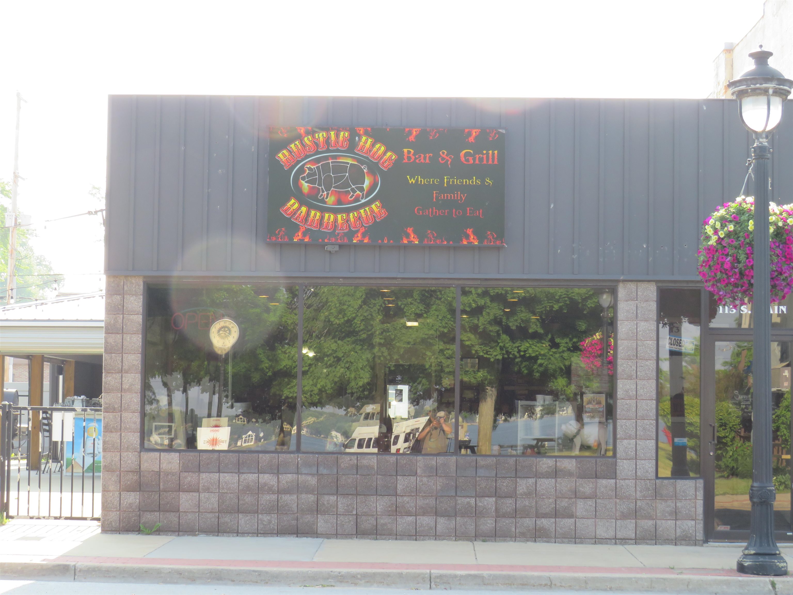 listing main picture