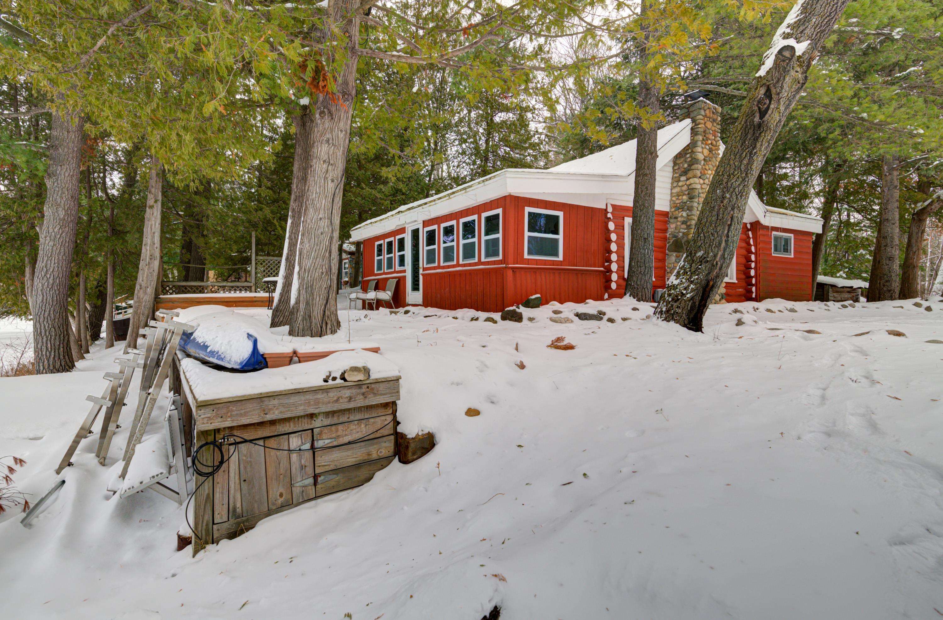 Homes for sale in Long Lake Township Grand Traverse, MI | 409 North St, Long Lake Township Grand Traverse, MI 49685 | MLS# 78080064183