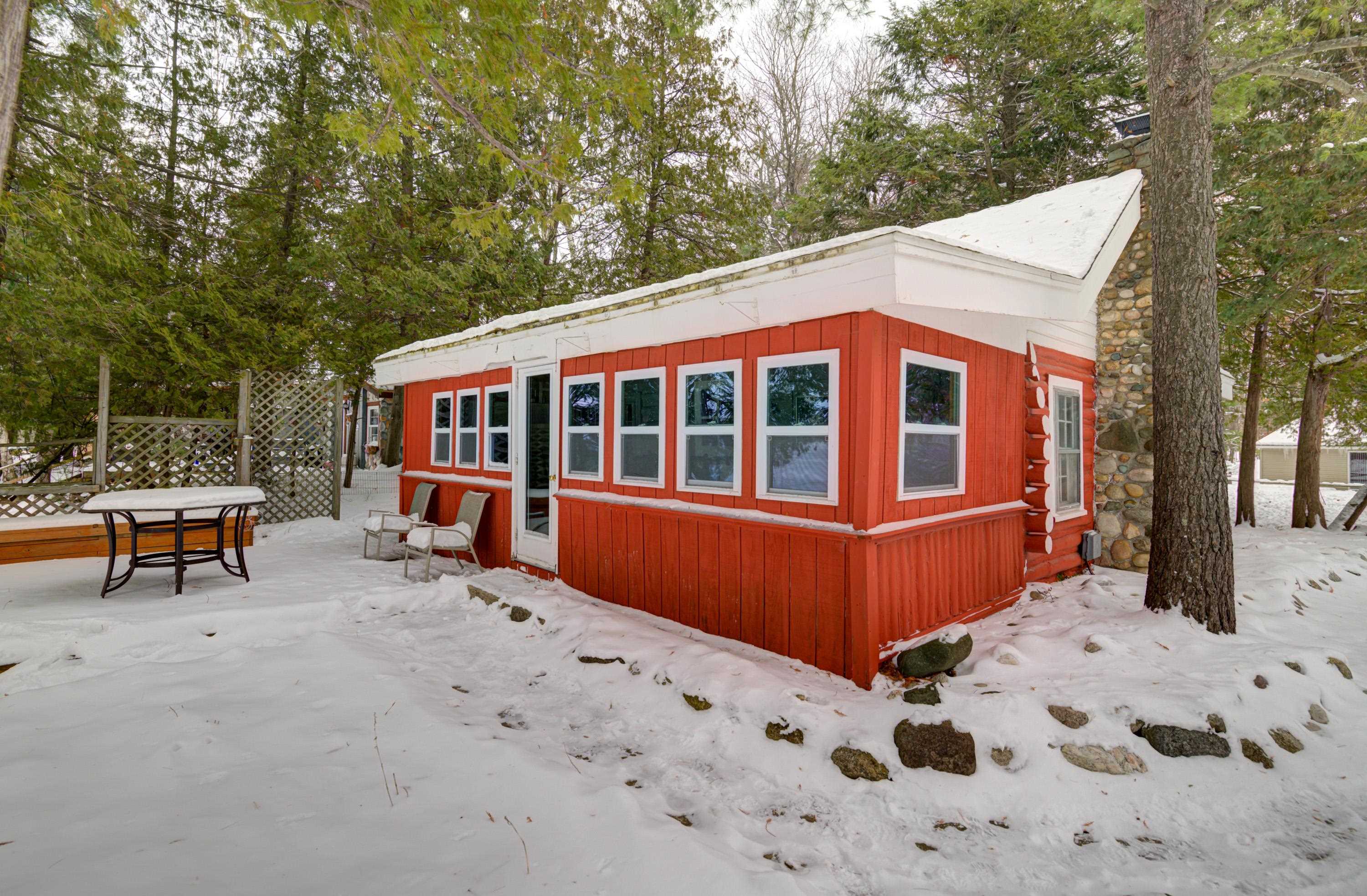 Homes for sale in Long Lake Township Grand Traverse, MI | 409 North St, Long Lake Township Grand Traverse, MI 49685 | MLS# 78080064183