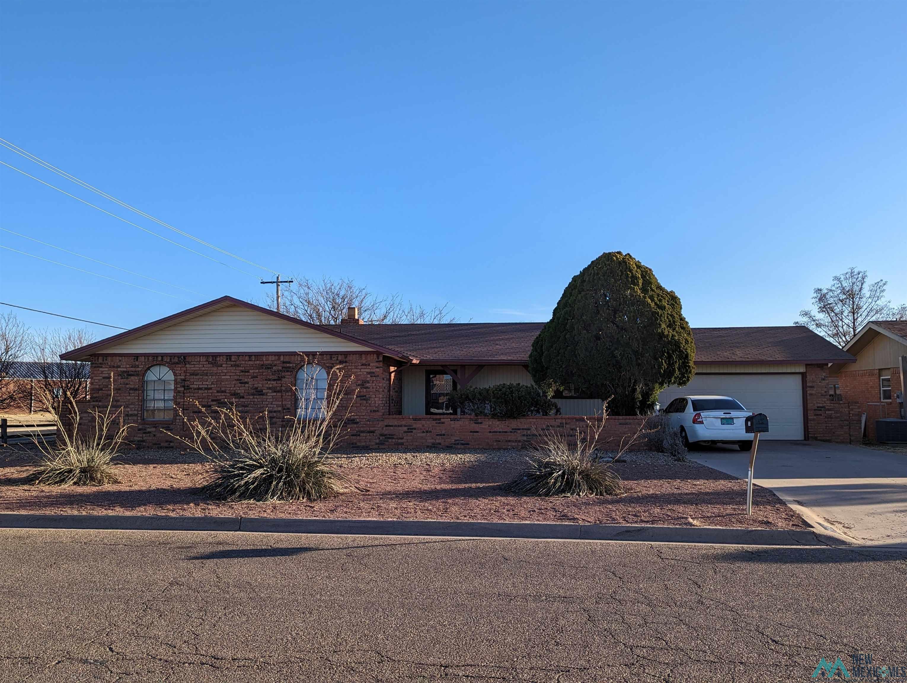 2133 Glenarm, Clovis, NM 88101