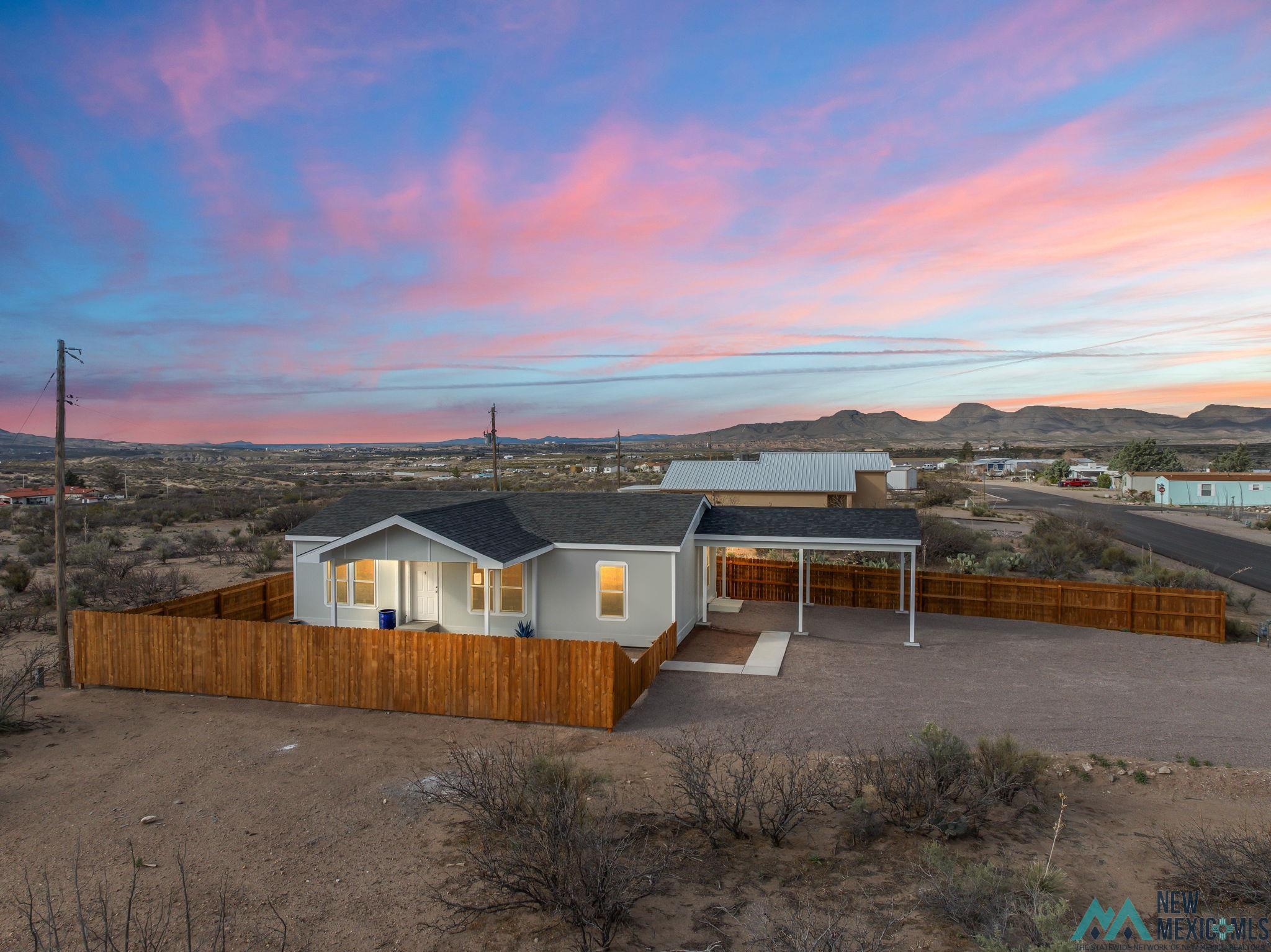 402 San Andres Elephant Butte, NM Photo