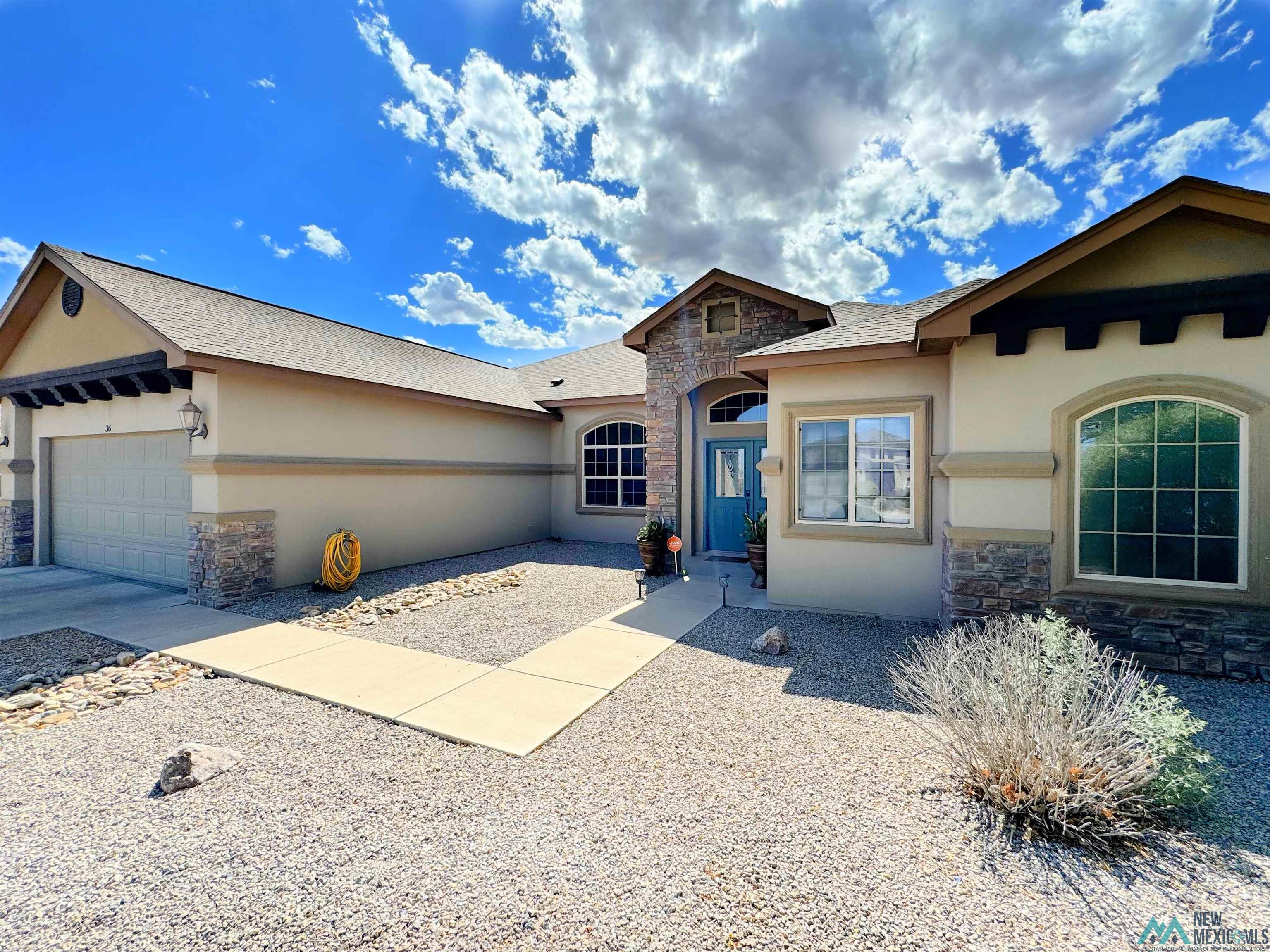 36 Holly, Roswell, NM 88201