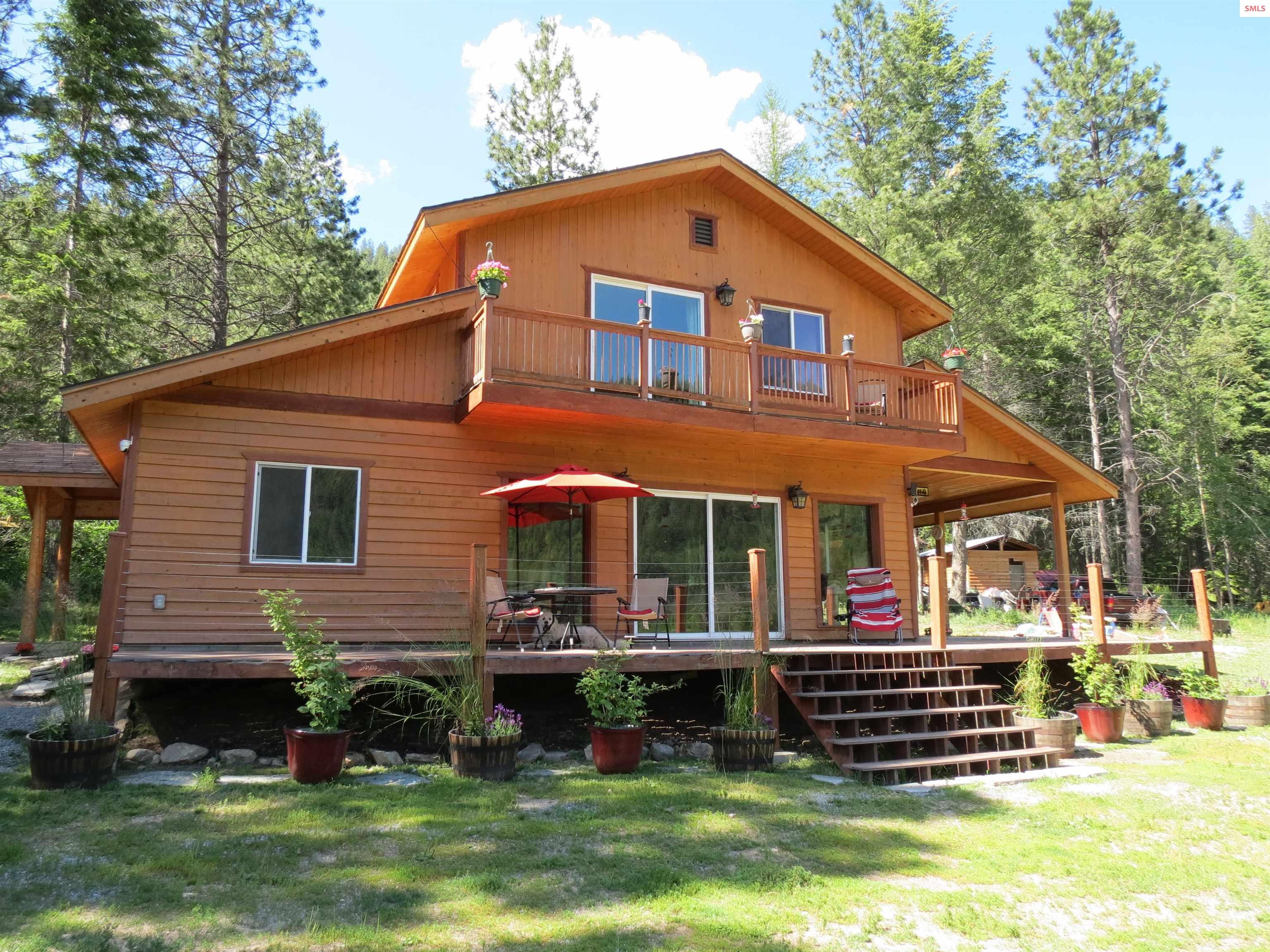 1095 Woods Rd., Priest River, ID 83856