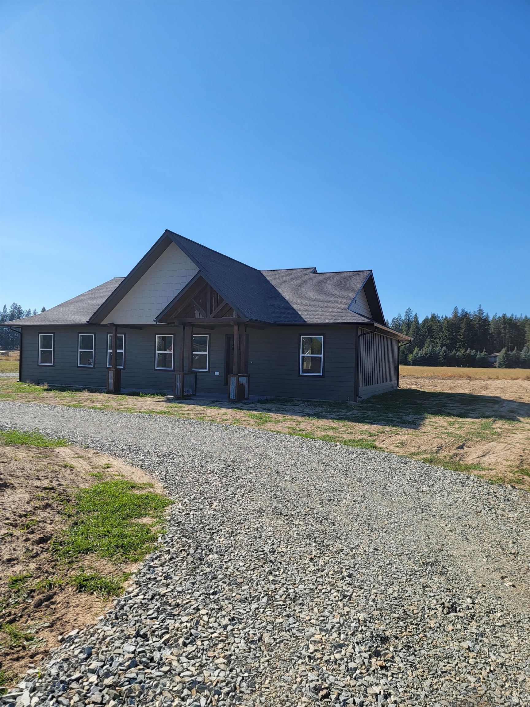 454 Division St, Moyie Springs, ID 83845