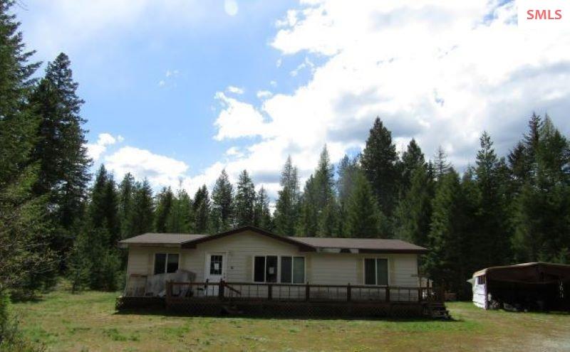 64 Pine Rd, Oldtown, ID 83822