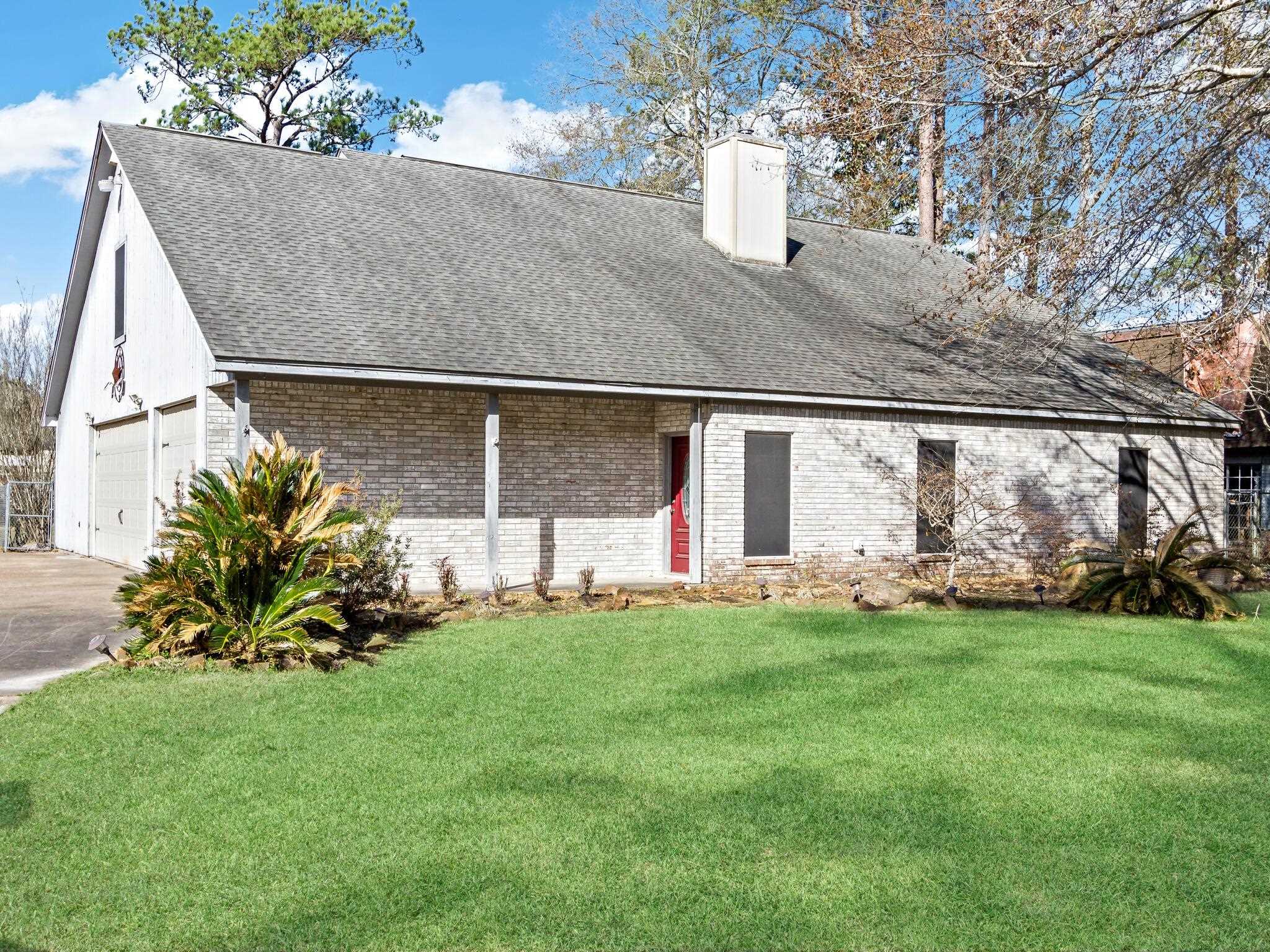 Photo for MLS Id 235985 located at 175 EL Pinto Dr.