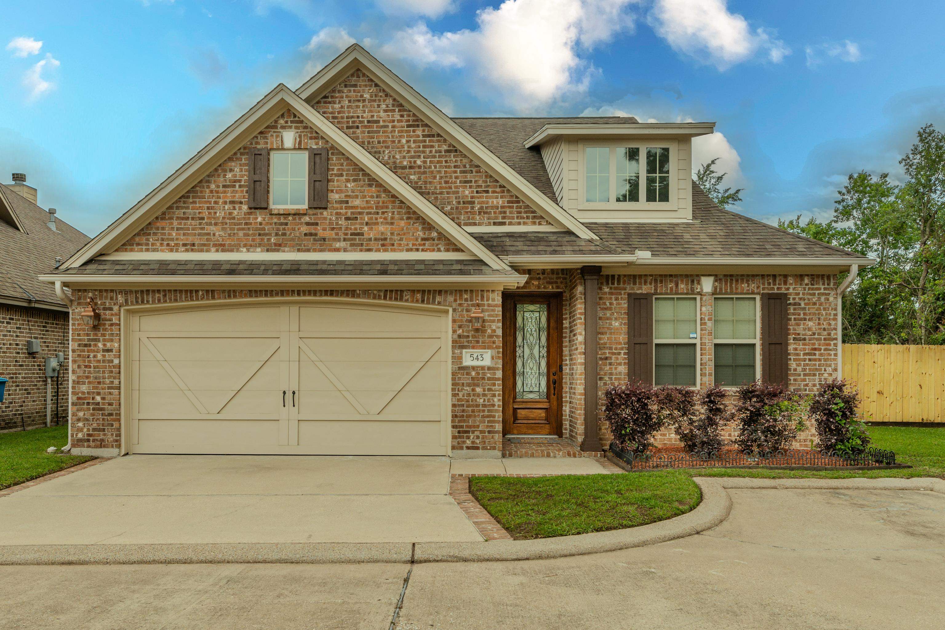 543 Harbor Oaks Dr, Beaumont, TX 77706