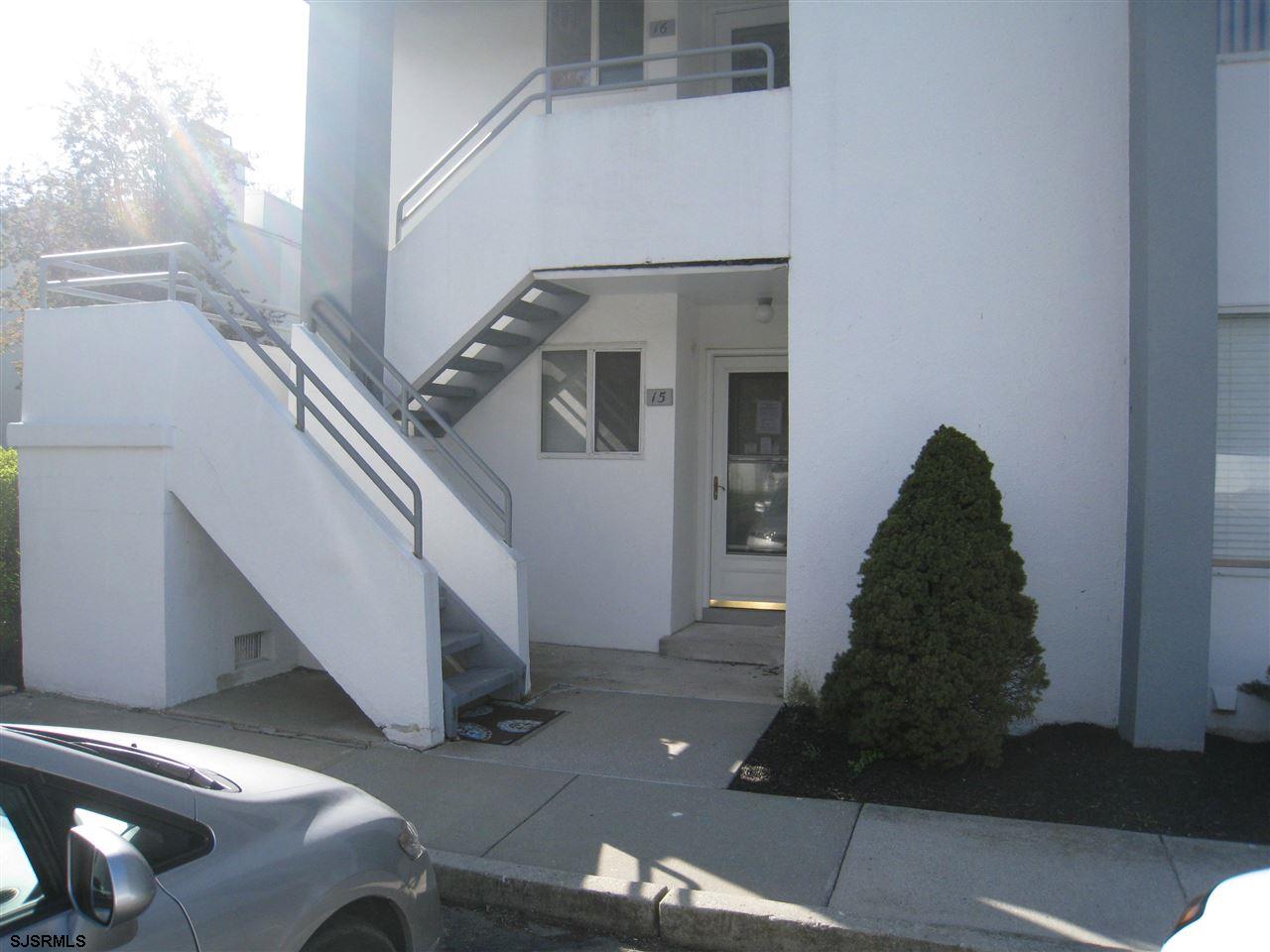 15 Tilton Club 15, Egg Harbor Township, NJ 08234