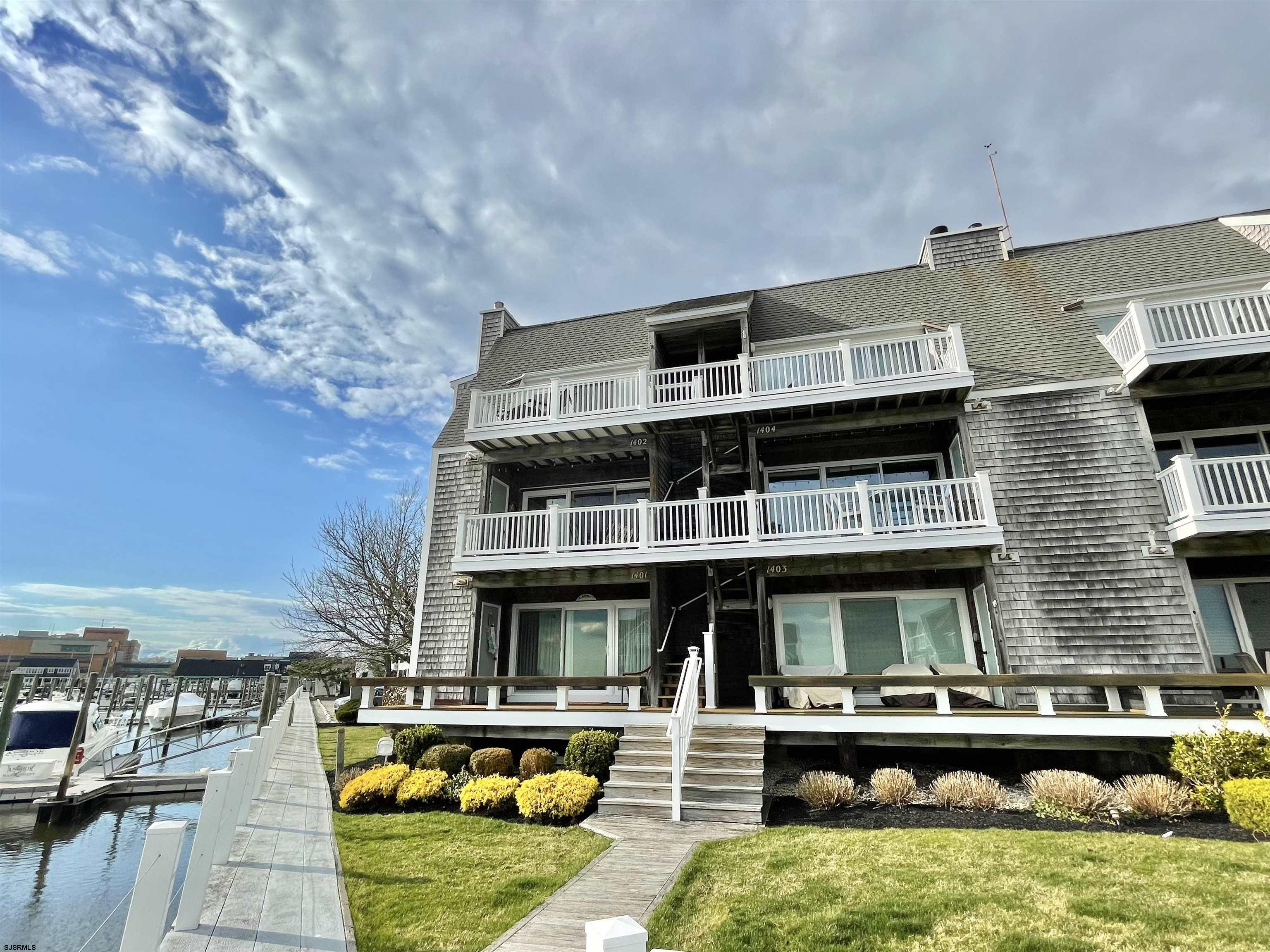 1402 Harbour Cv S, Somers Point, NJ 08244