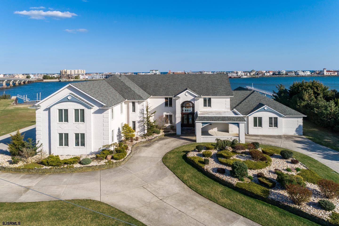 20 Seaview Dr, Egg Harbor Township, NJ 08403