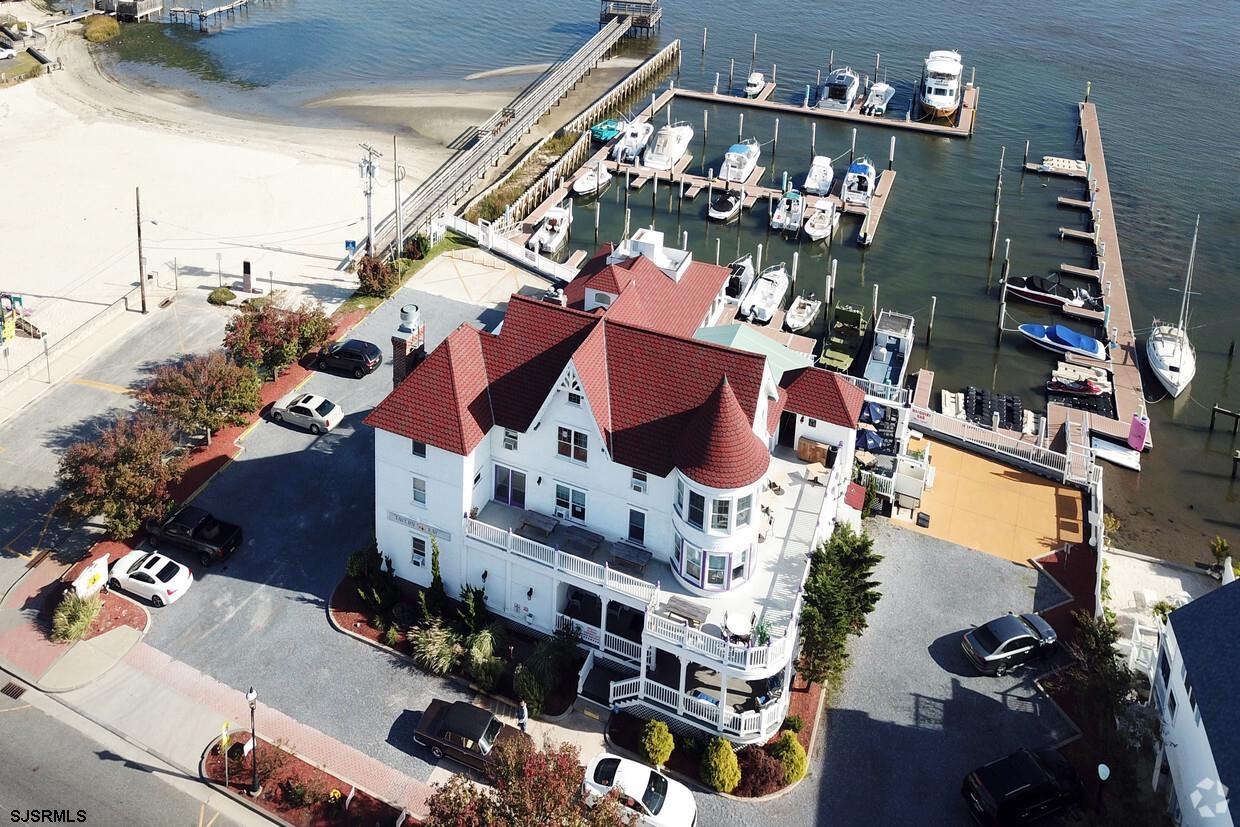 800 Bay Ave Ave, Somers Point, NJ 08244