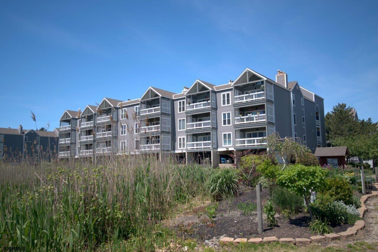 4800 Harbor Beach Blvd Blvd Brigantine, NJ 08203 Houwzer