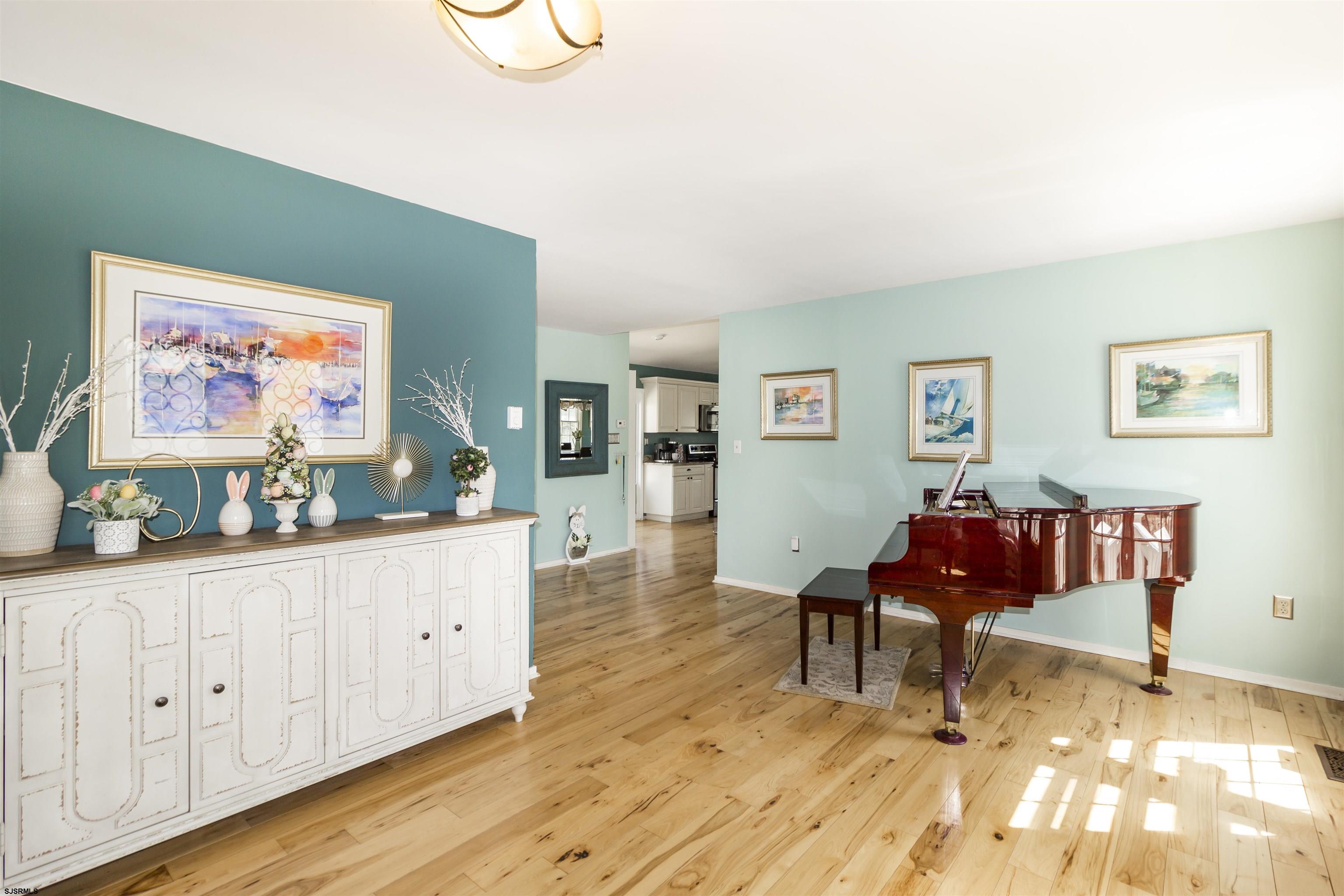 11 Fernwood Rd Road