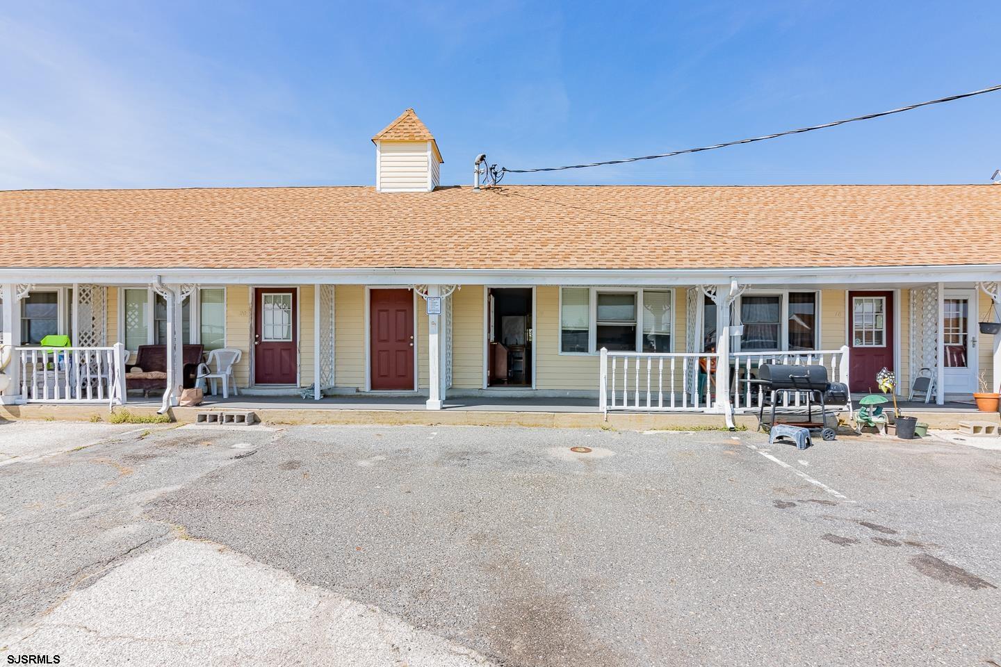 listing main picture