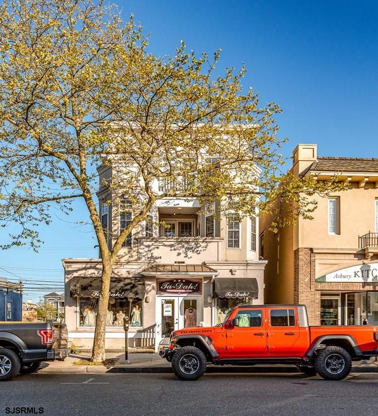 925 Asbury Ave Apt B, Ocean City, NJ 08226
