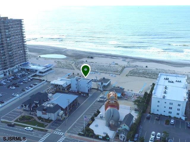 listing main picture