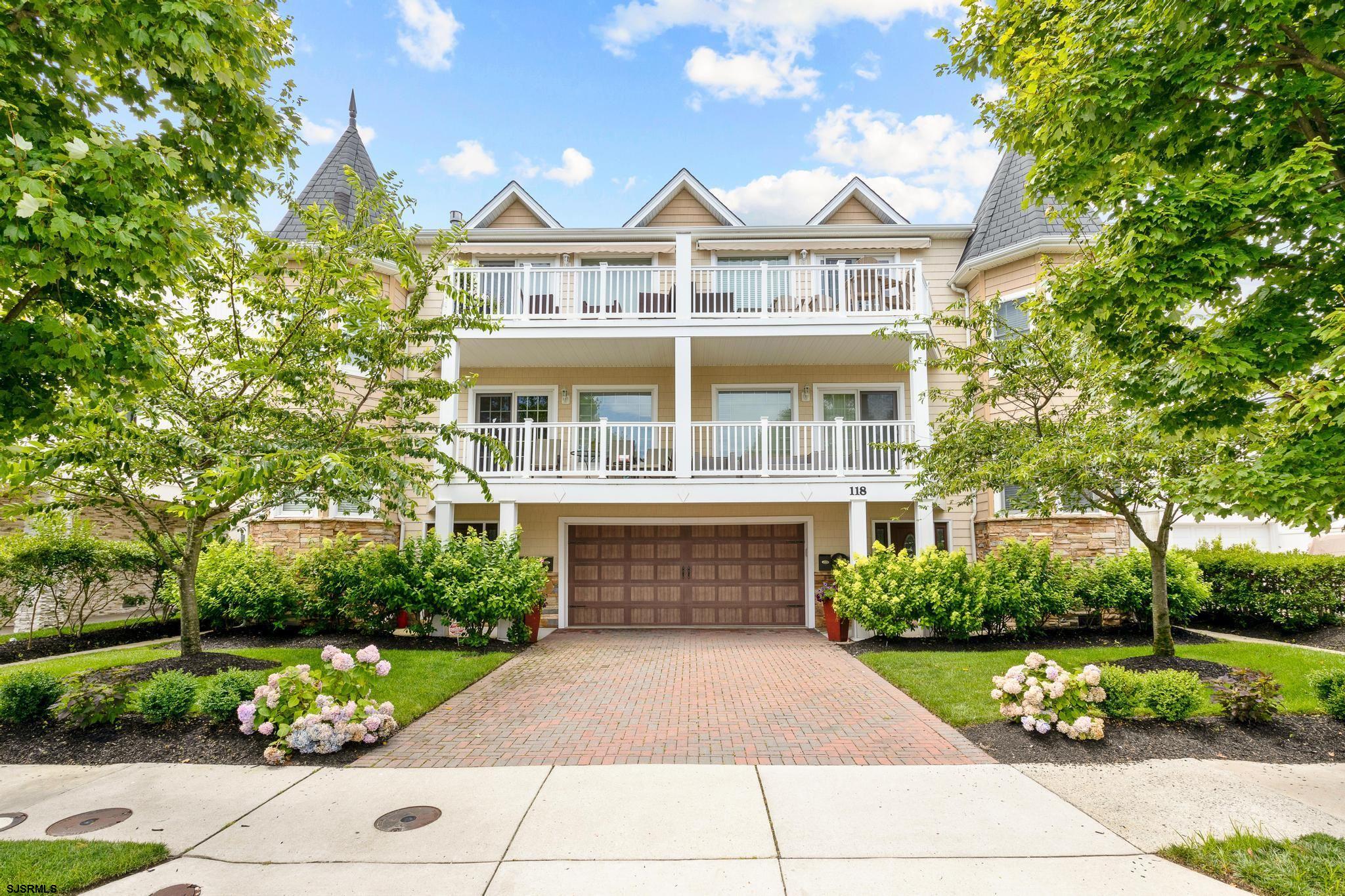 listing main picture