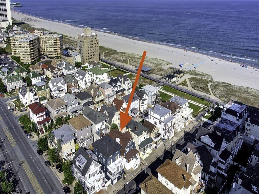 listing main picture
